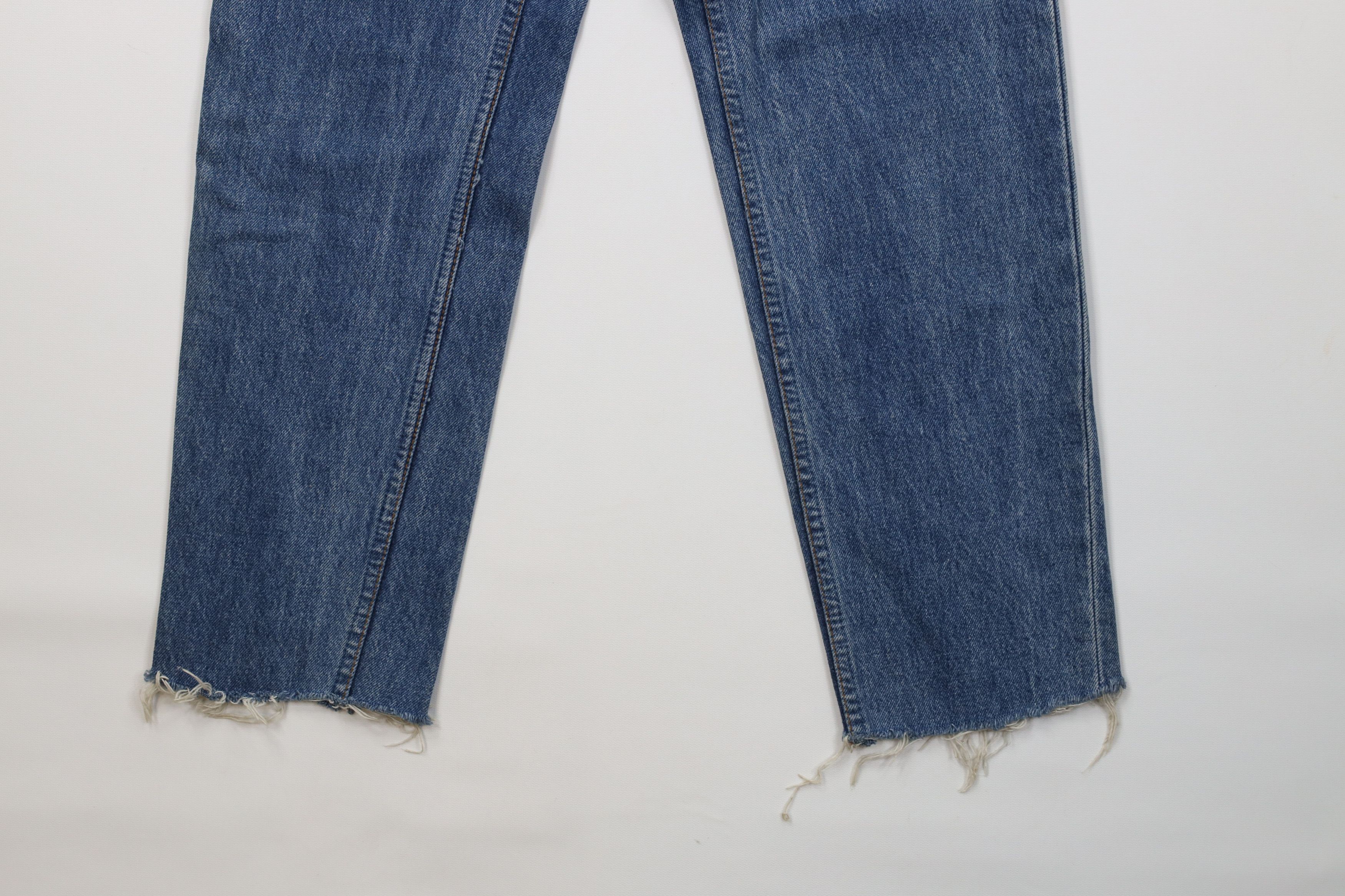 Levi's Vintage 90s Levis 901xx Button Fly High Waisted Mom Jeans Size 27" / US 4 / IT 40 - 5 Thumbnail