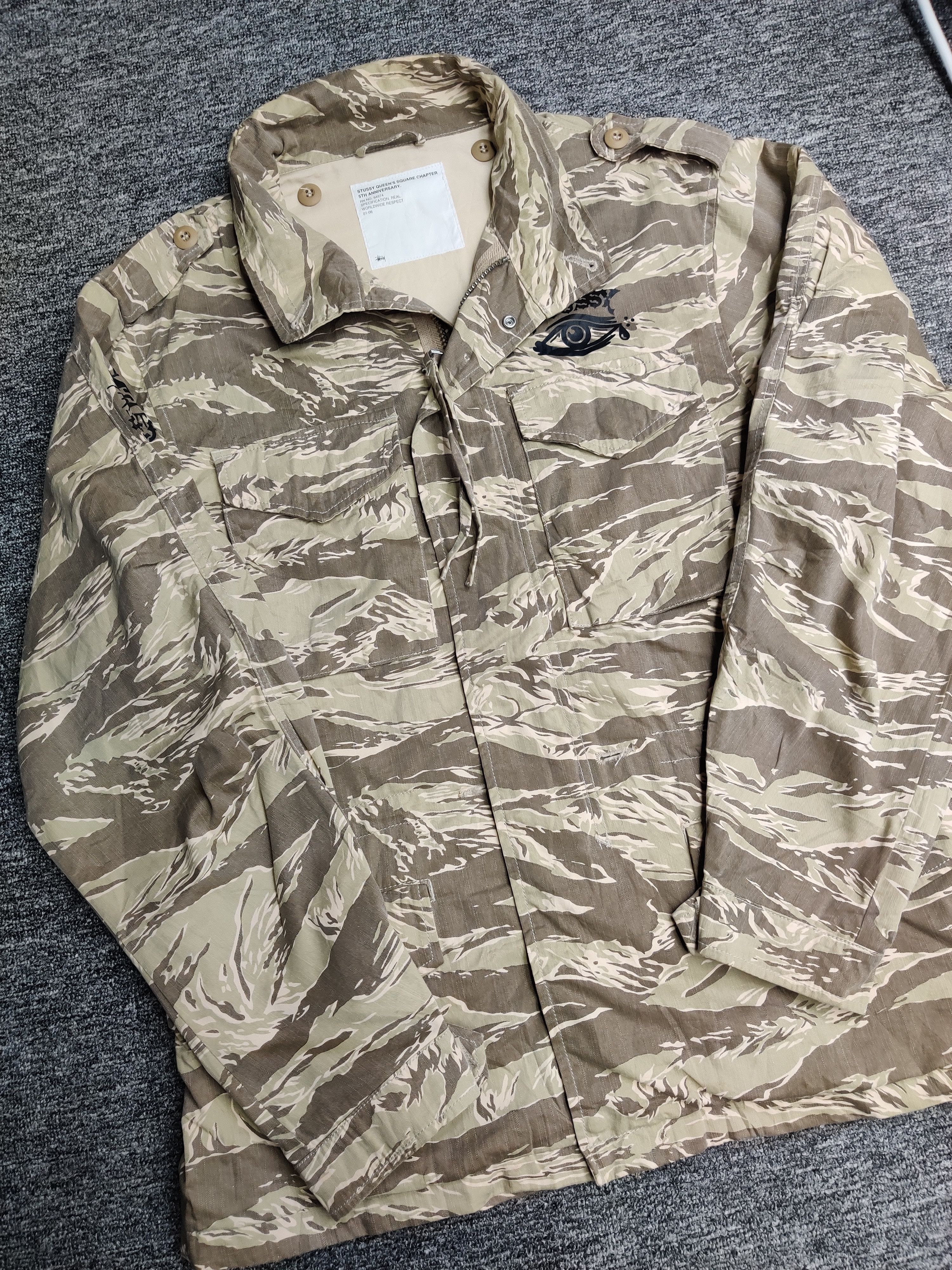 Stussy Vintage Stussy Queen's Square Chapter Camou Jacket Size US L / EU 52-54 / 3 - 13 Thumbnail