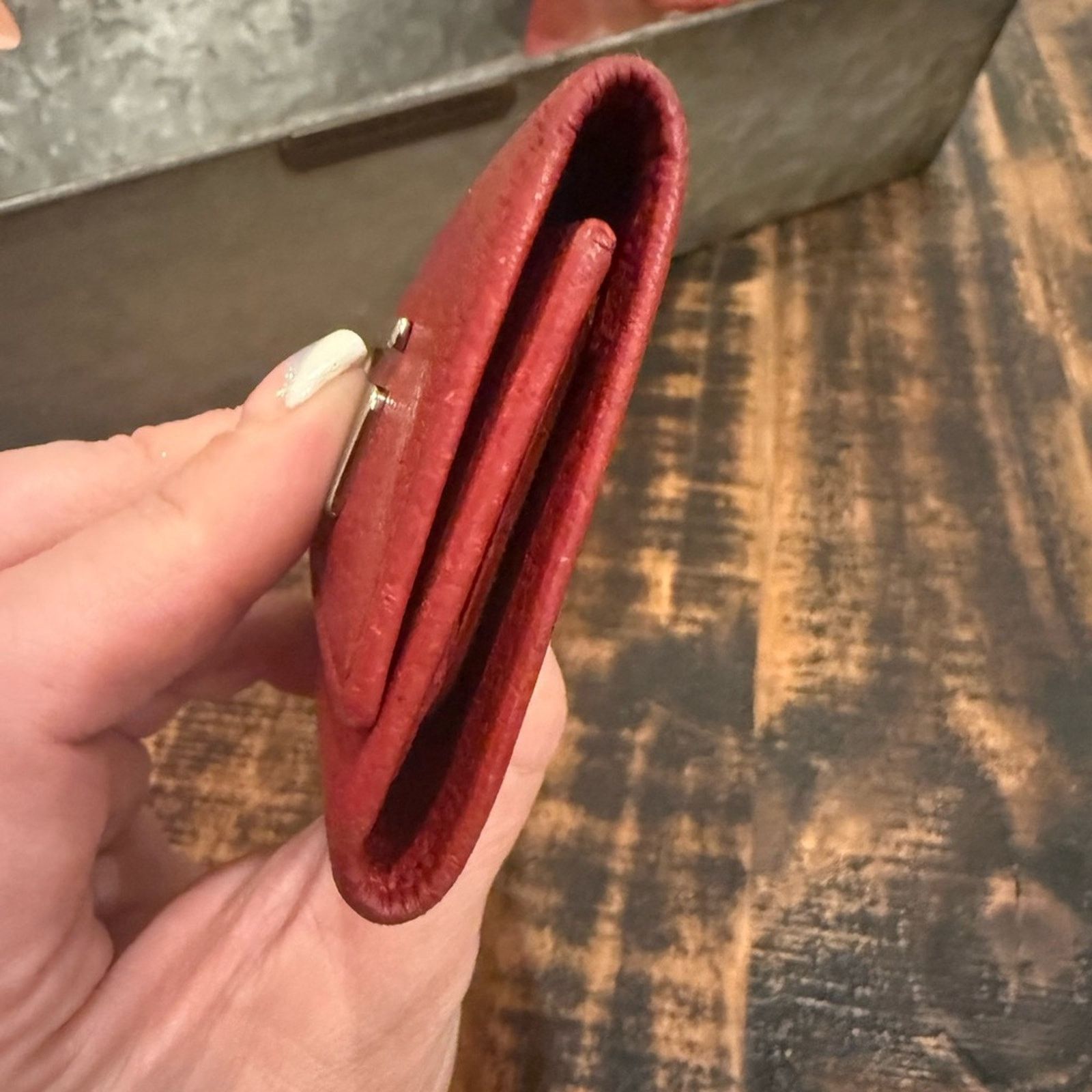 Gucci Gucci Red Leather card/key holder w/Silver detail Size ONE SIZE - 5 Thumbnail