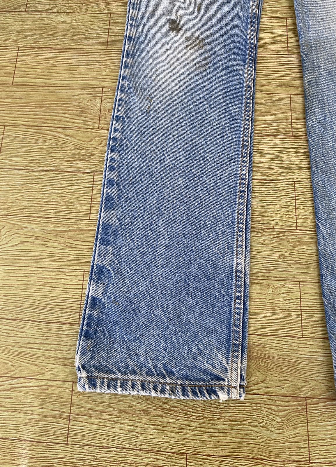 Levi's Vintage Levis Lot 517 Bootcut USA Distressed Jeans 1990s Size US 33 - 6 Thumbnail
