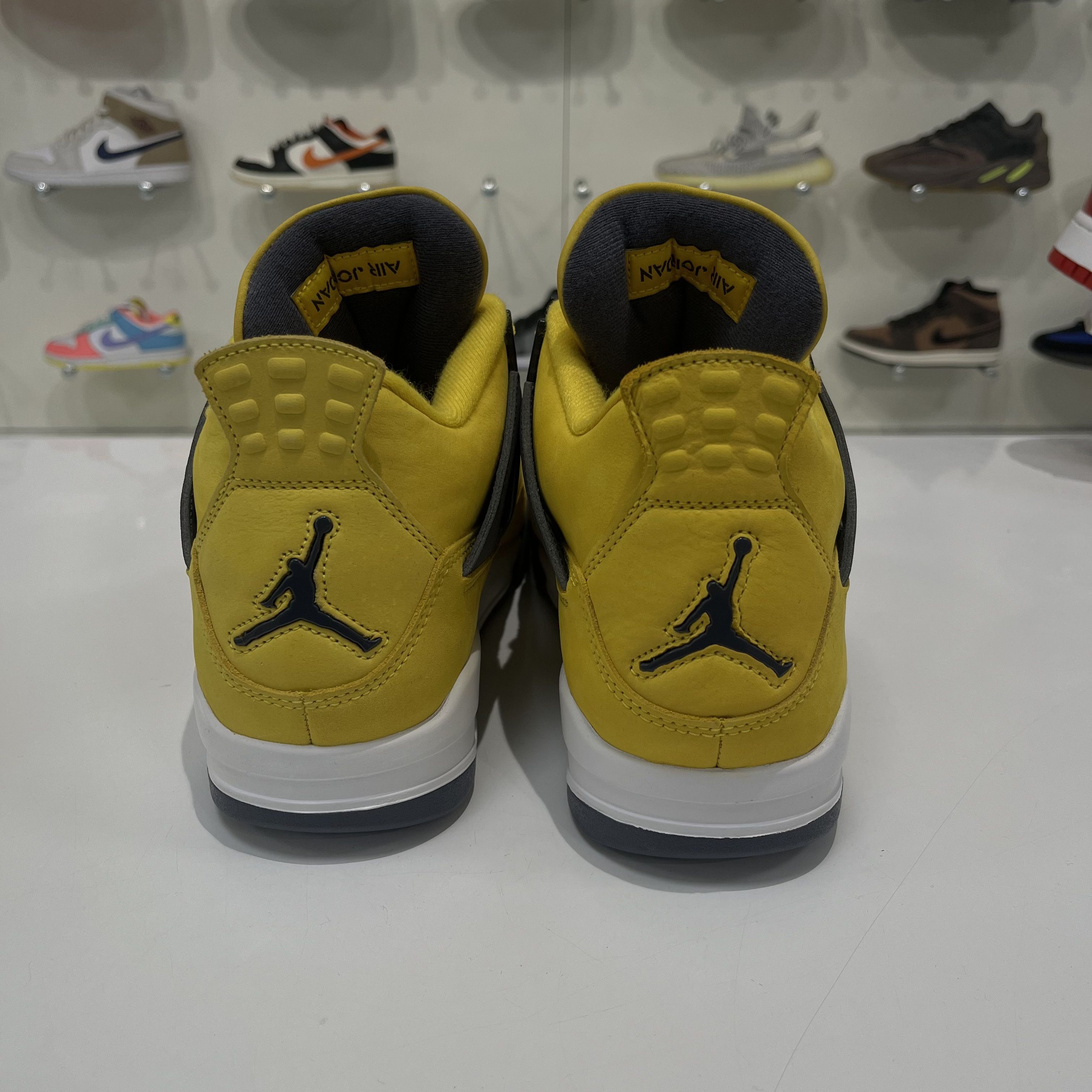Nike Air Jordan 4 retro Lightning 2021 Size US 10 / EU 43 - 3 Thumbnail