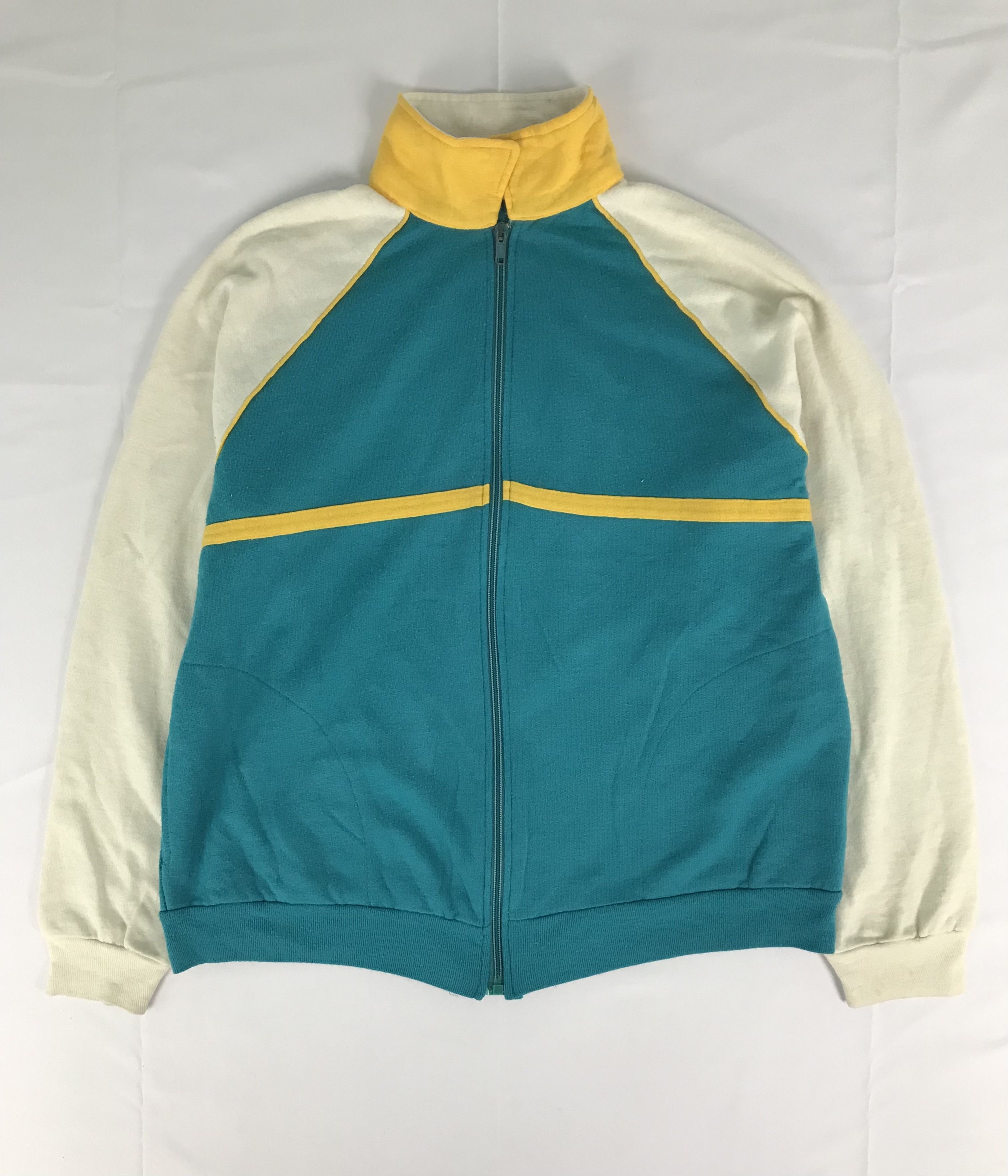 Other Vtg Made in USA Activewear Sweater Size US L / EU 52-54 / 3 - 1 Thumbnail