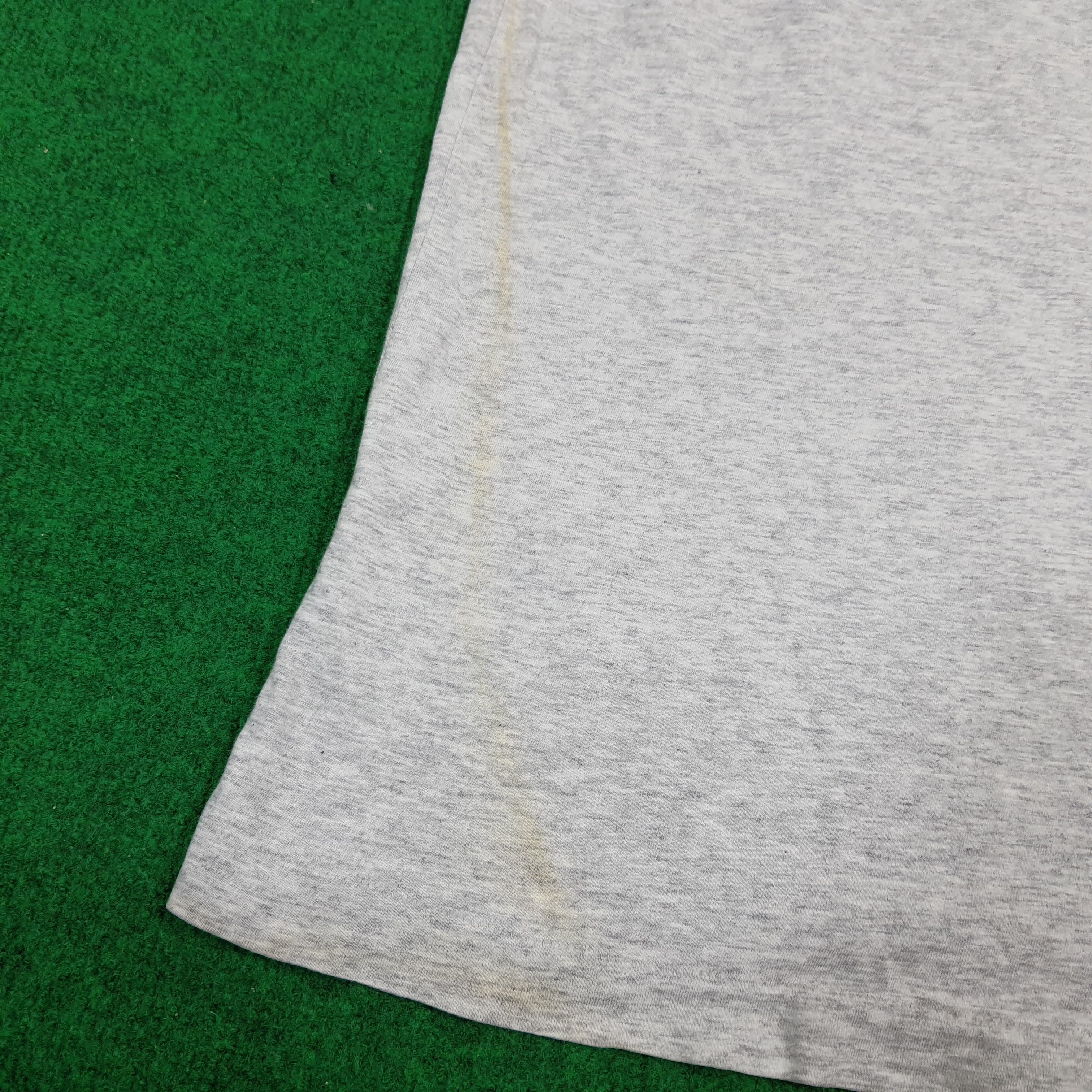 Vintage × Yves Saint Laurent Vintage Yves Saint Lauren YSL Small Logo Designer Tshirt Size US M / EU 48-50 / 2 - 10 Thumbnail