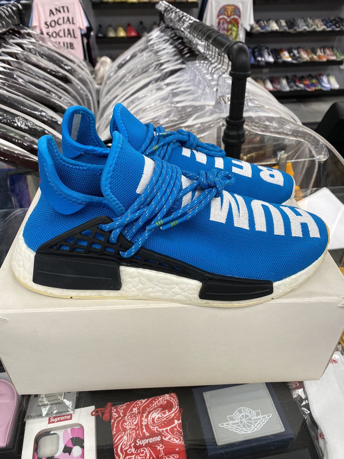 Adidas Adidas x Pharrell Human Race Sharp Blue 7.5 100% authentic Size US 7.5 / EU 40-41 - 3 Thumbnail
