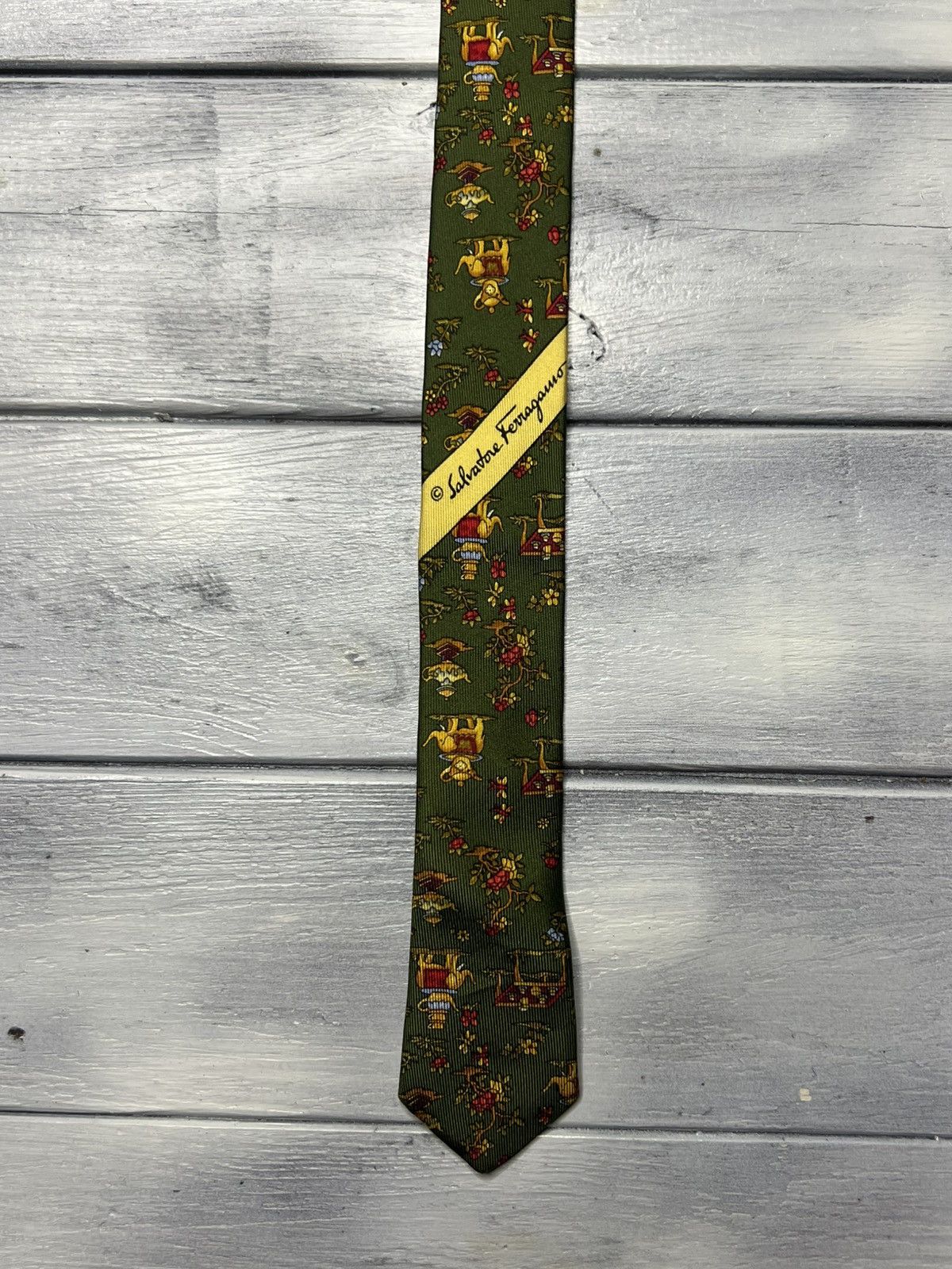 Salvatore Ferragamo Rare Luxury Tie Salvatore Ferragamo Tea Elephant Flowers Size ONE SIZE - 5 Thumbnail