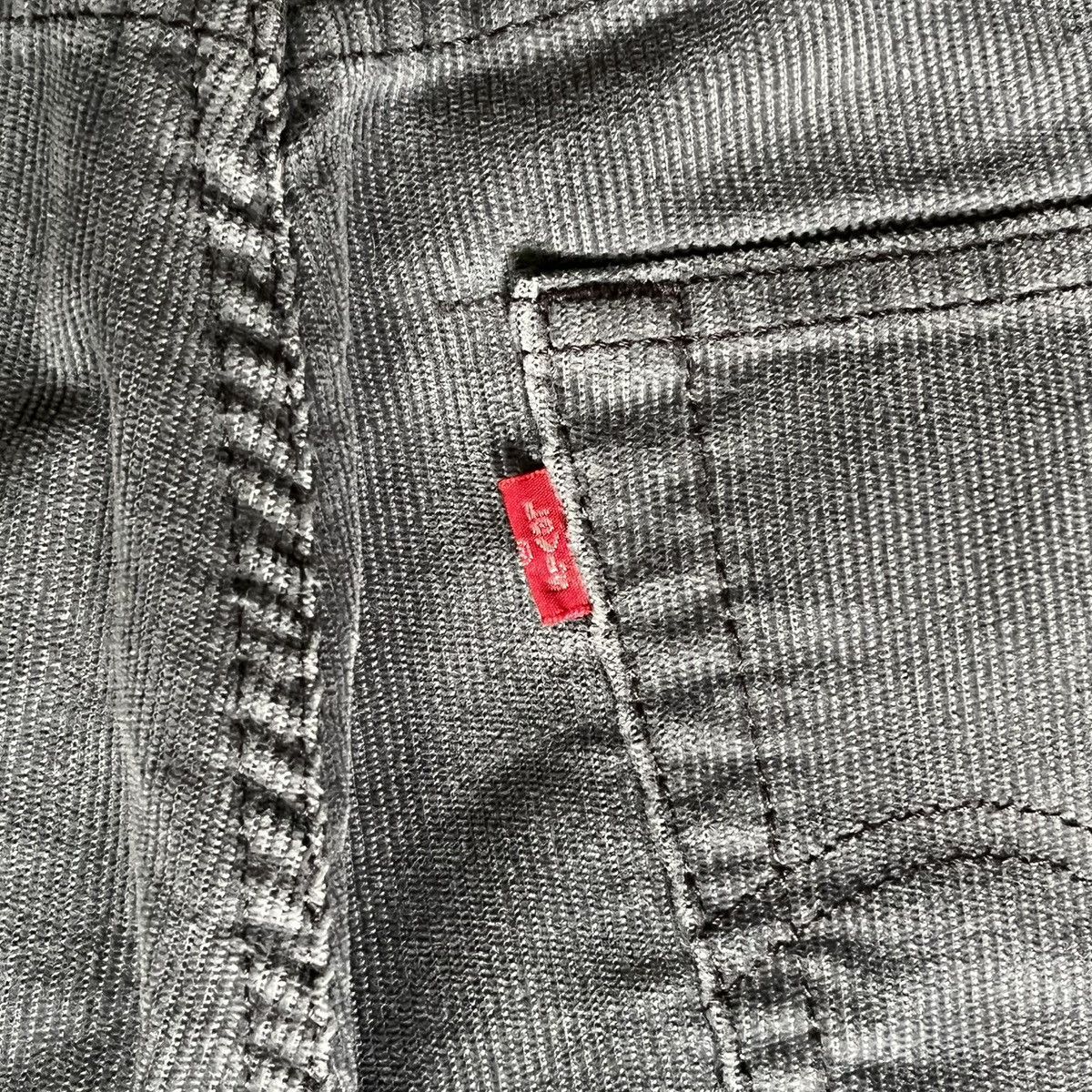 Levi's Vintage 2000s Levi’s 505 Corduroy Straight Fit Jeans 32x30 Size US 32 / EU 48 - 5 Thumbnail