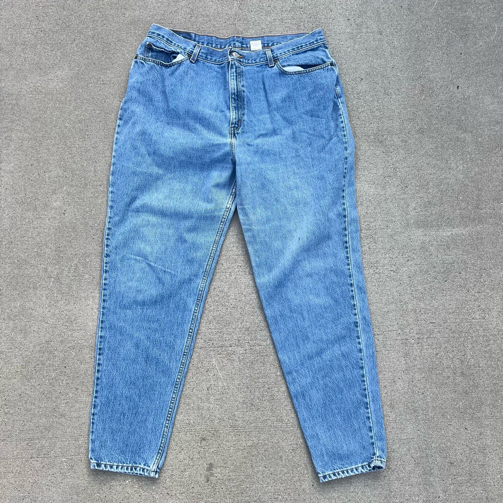 Levi's Ladies Y2K Levi’s 550 relax fit tapered leg mom jeans 22L | Grailed