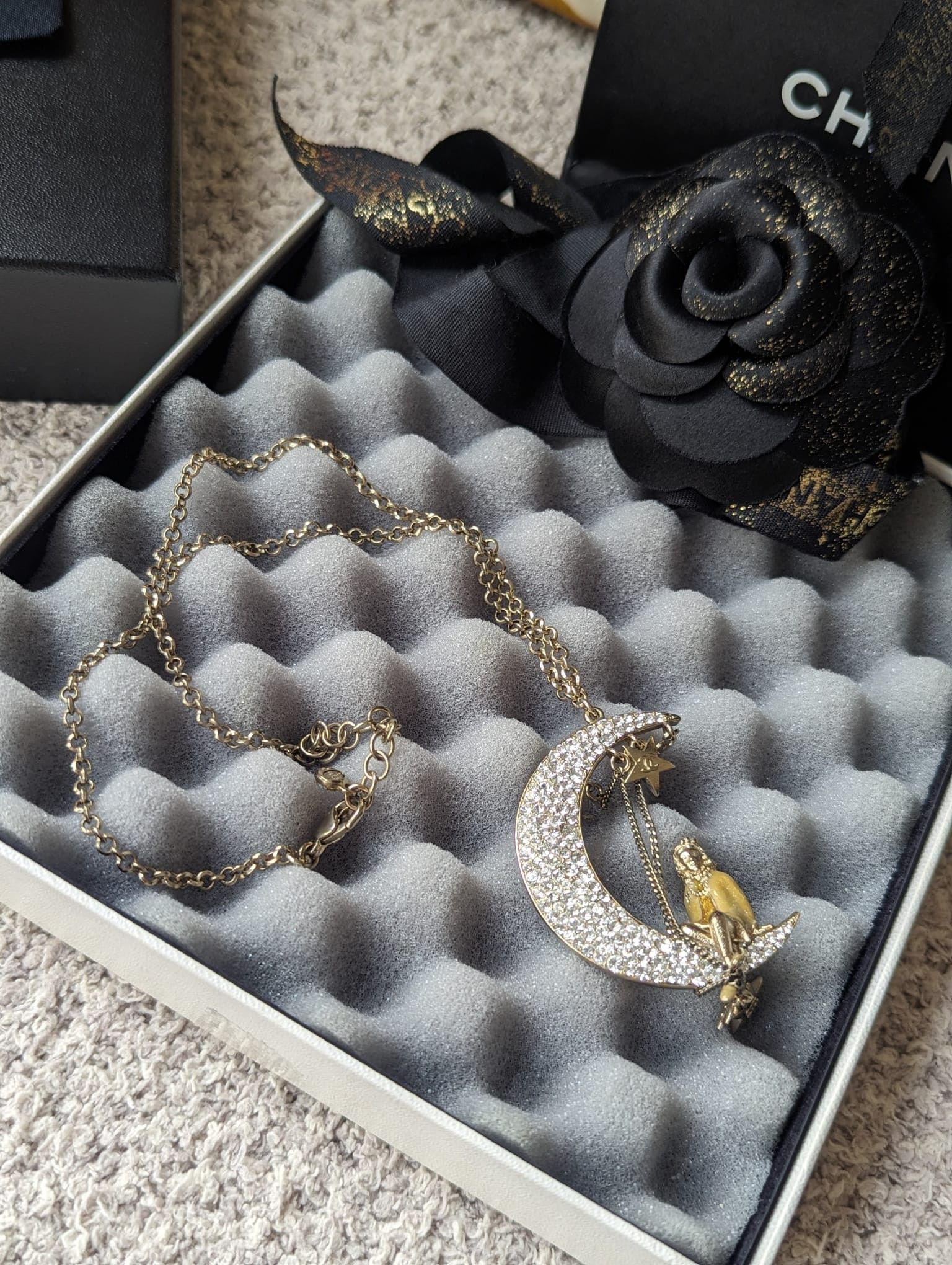 Chanel Chanel CC 08P CoCo on the Moon GHW Crystal Logo Necklace tag Size ONE SIZE - 11 Thumbnail