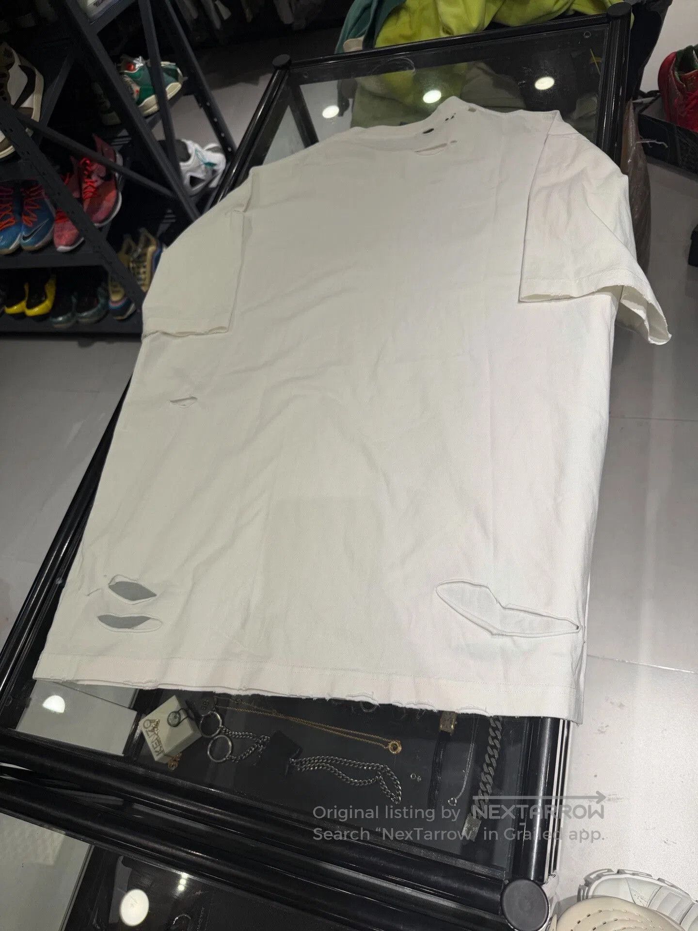 Balenciaga balenciaga classic distressed logo t. Size US S / EU 44-46 / 1 - 2 Thumbnail