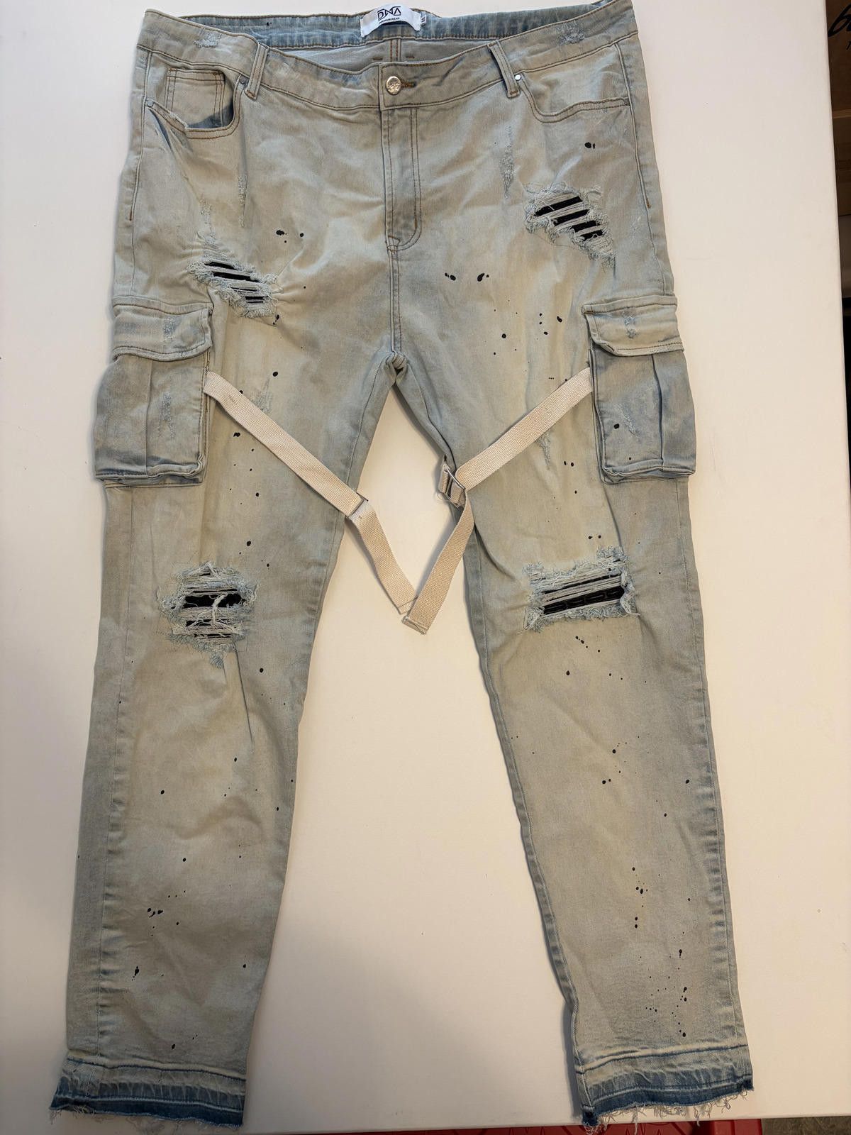 Other DNA Premium Wear Light Wash Strap Cargo Jeans (Size 44x32) Size US 44 / EU 60 - 1 Thumbnail