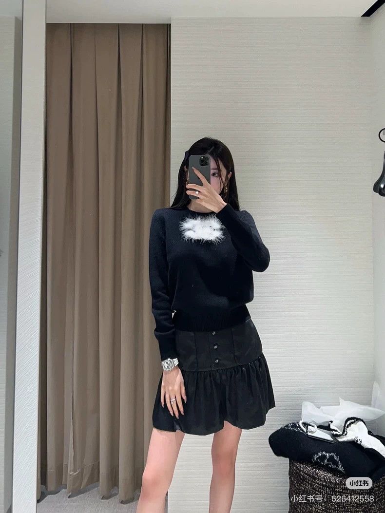 Chanel Chanel Black pleated skirt Size 25" / US 0 / IT 36 - 9 Thumbnail