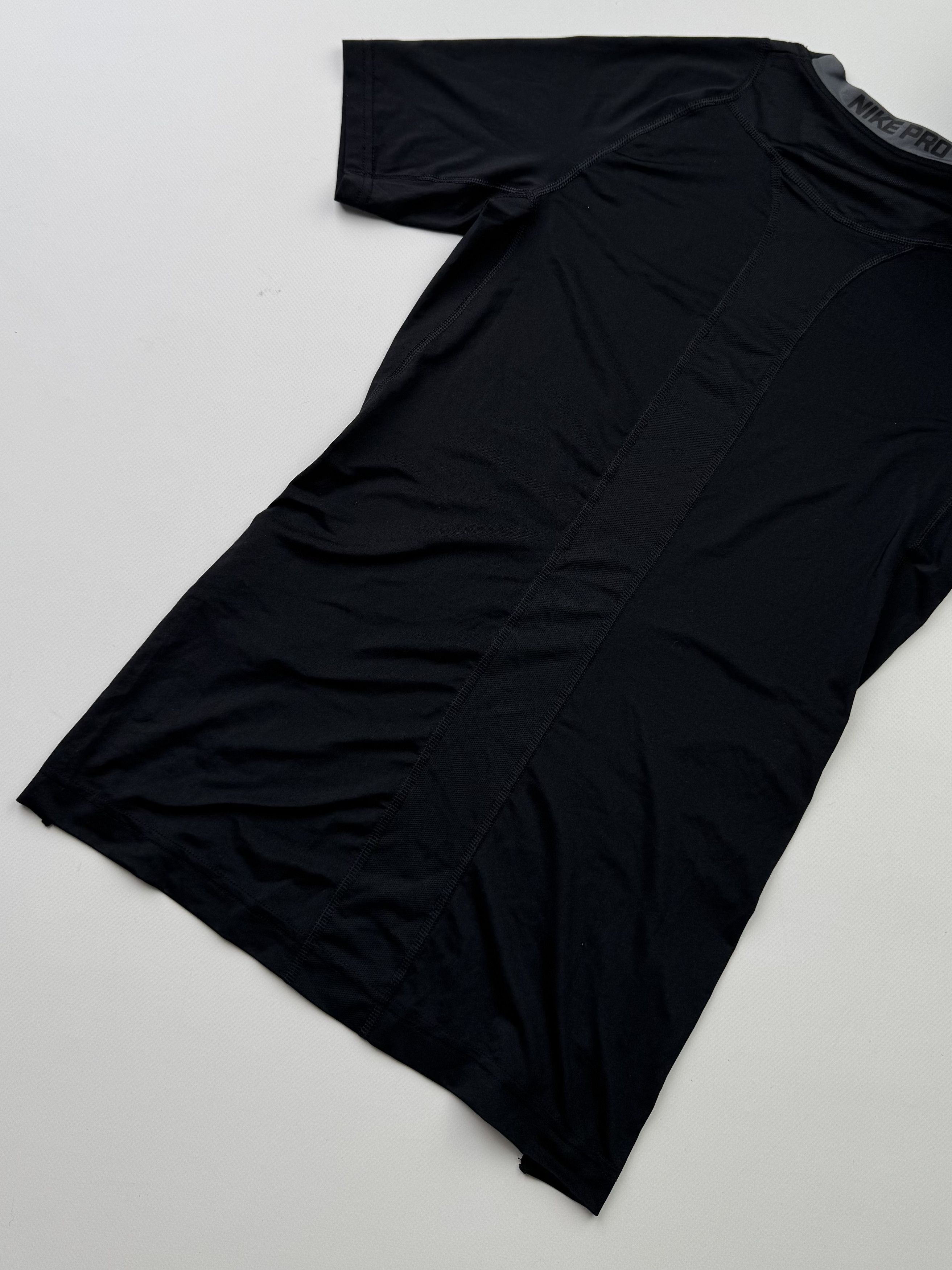 Nike Nike Pro T-Shirt (145) Size US S / EU 44-46 / 1 - 10 Thumbnail