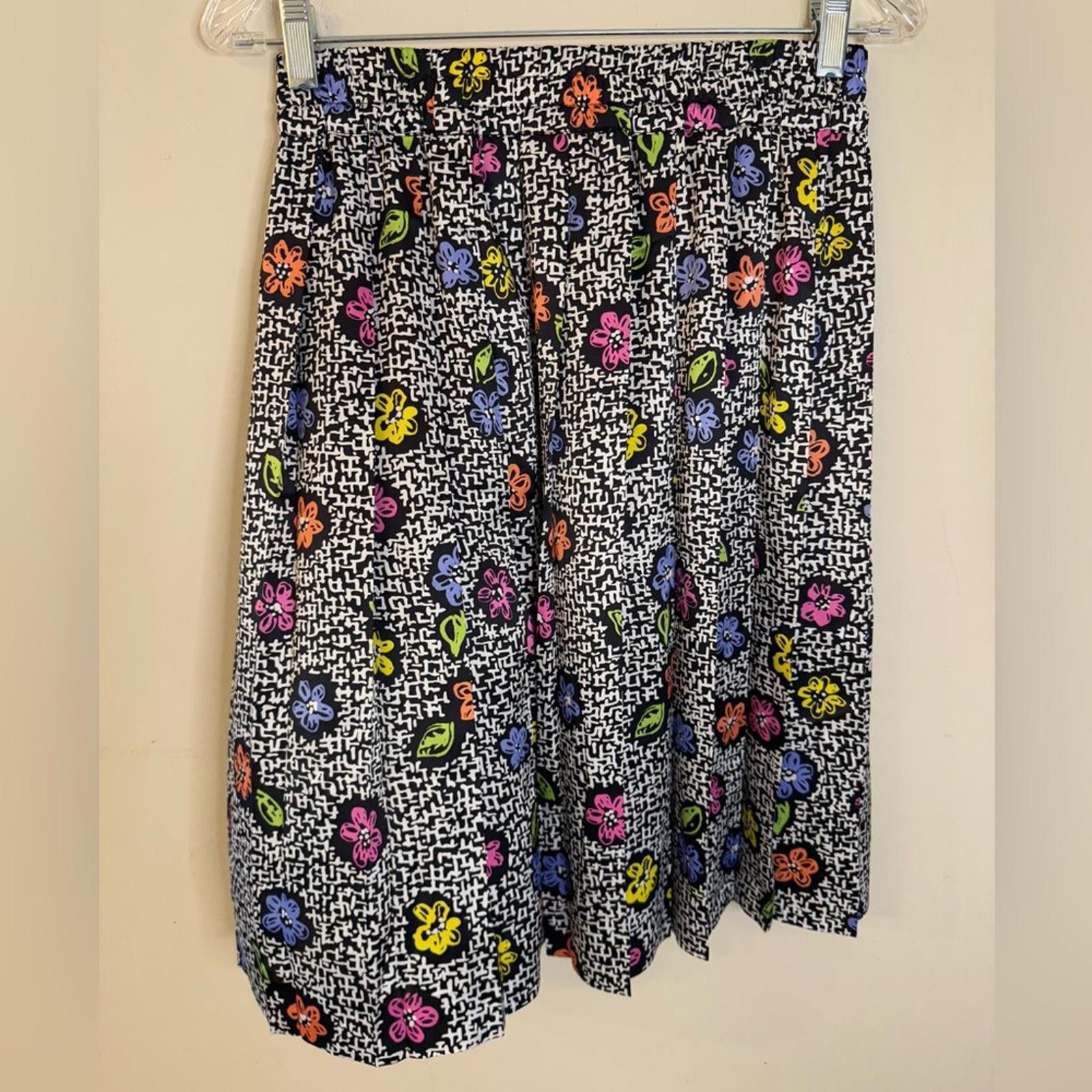 Other Floral colorful retro 80’s mini skirt SZ 8 Size 30" / US 8 / IT 44 - 2 Thumbnail