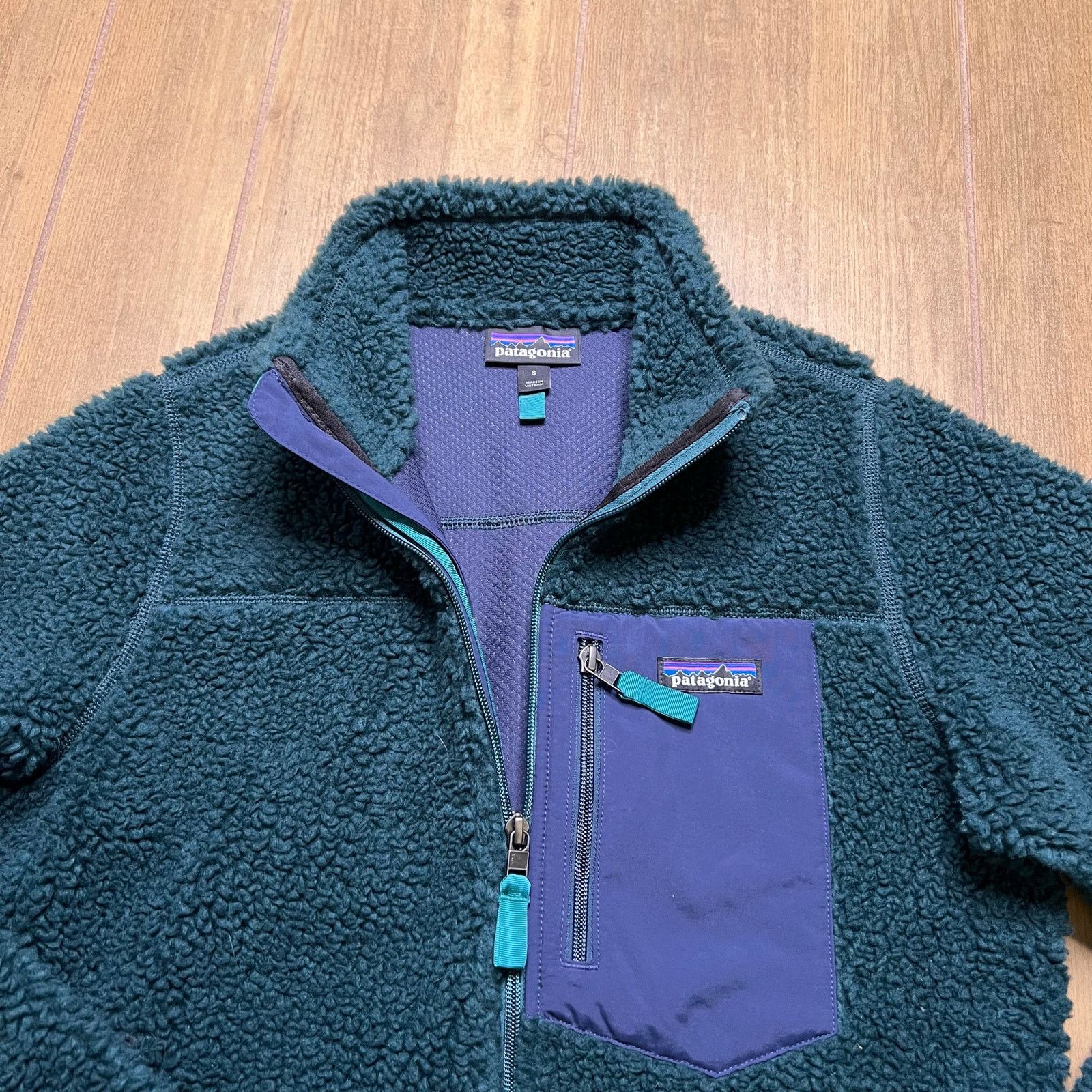 Patagonia Patagonia Women's Classic Retro-X Fleece Jacket Sz Small Size US S / EU 44-46 / 1 - 3 Thumbnail