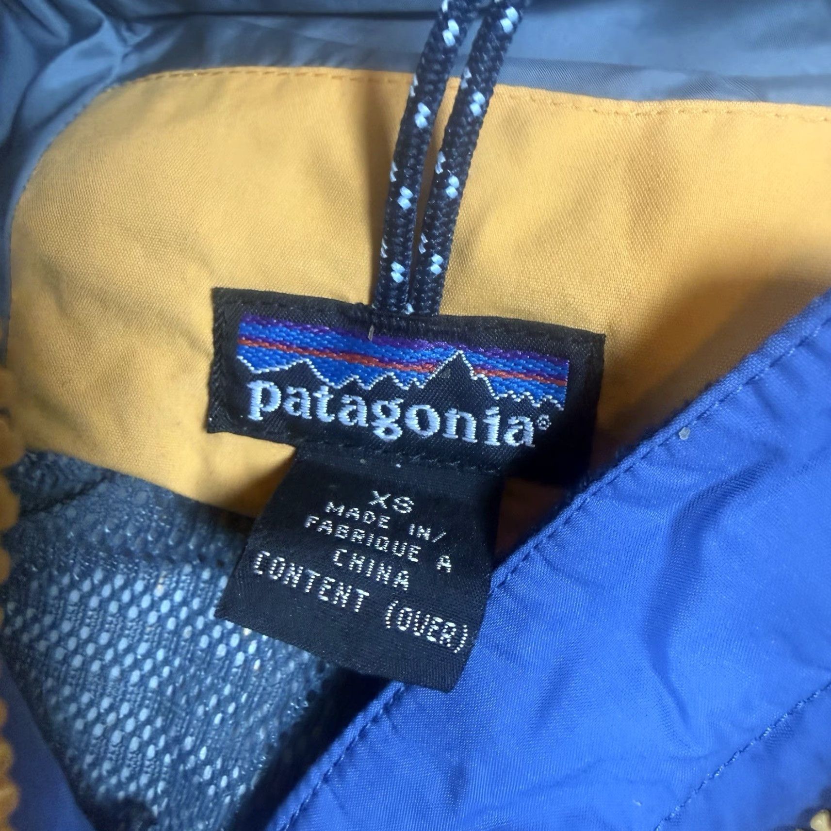 Patagonia VINTAGE Patagonia Jacket Mens XS Yellow Nitro II Snowboard Shell Windbreaker 90s Rain Coat Nylon Weather Windbreaker Mens XS Yellow 90s Size US XS / EU 42 / 0 - 5 Thumbnail
