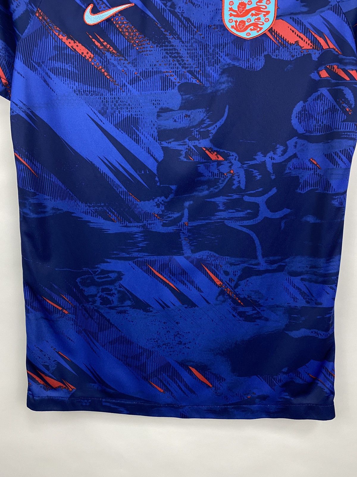 Nike 🏴󠁧󠁢󠁥󠁮󠁧󠁿 2022 Nike England Soccer Jersey Training Rare Blokecore Size US S / EU 44-46 / 1 - 5 Thumbnail