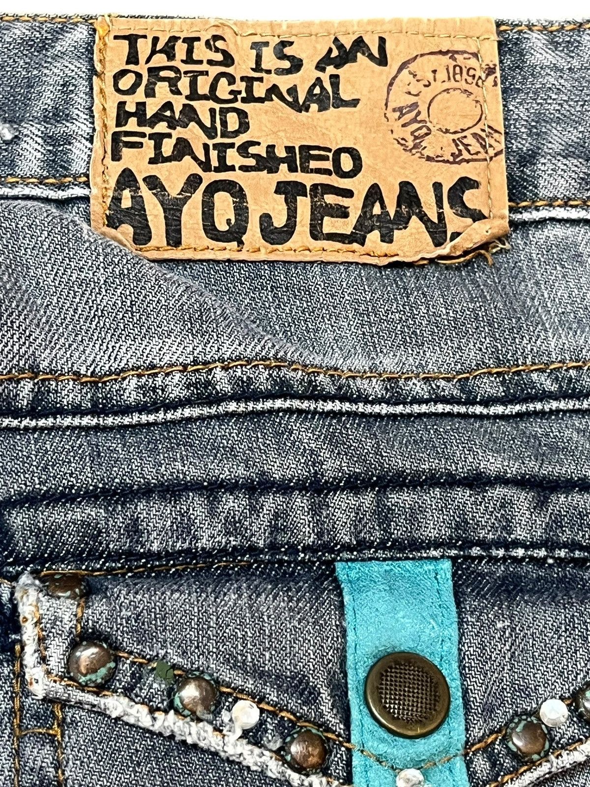 Beauty Beast × Japanese Brand Vintage Ai Yu Qi Studded Faded Distressed Denim Size US 29 - 10 Thumbnail