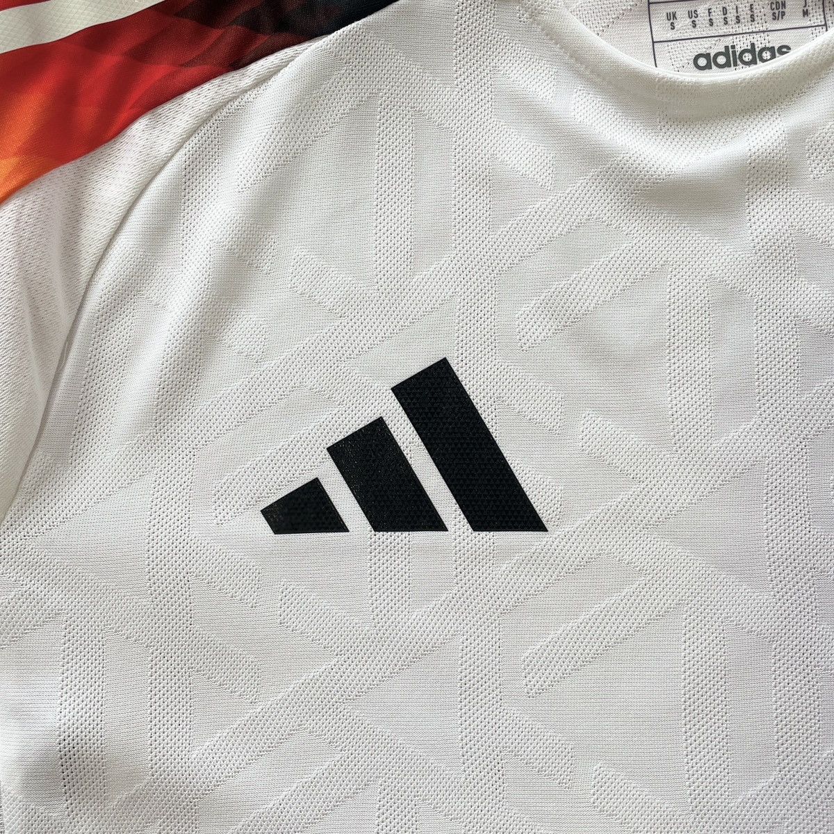 Adidas Germany Adidas Authentic HEAT.RDY Jersey 2024/2025 size S Size US S / EU 44-46 / 1 - 3 Thumbnail