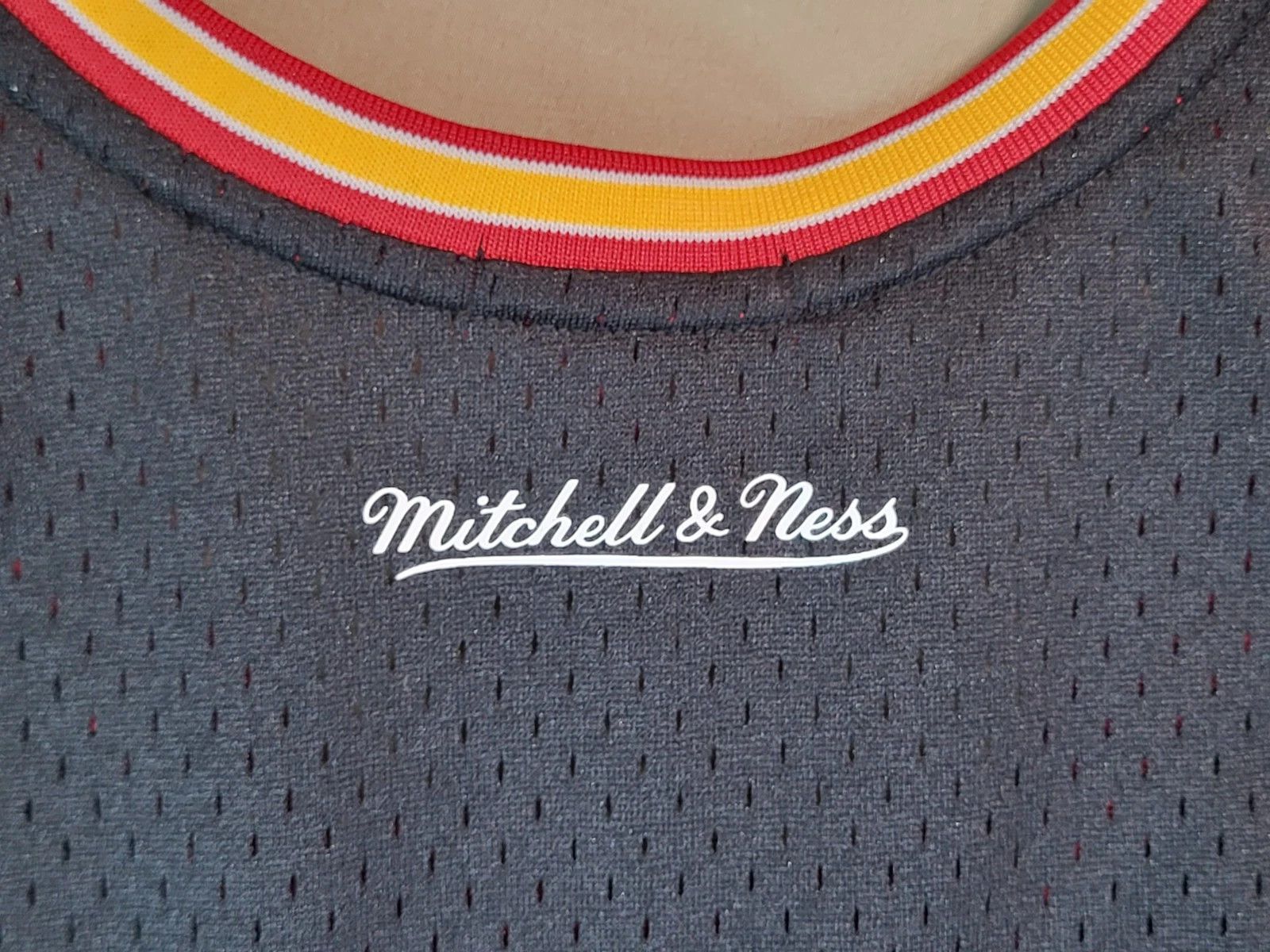 Mitchell & Ness Mitchell & Ness Atlanta Hawks Jersey Womens Crop Tank Top Size XL / US 12-14 / IT 48-50 - 6 Thumbnail
