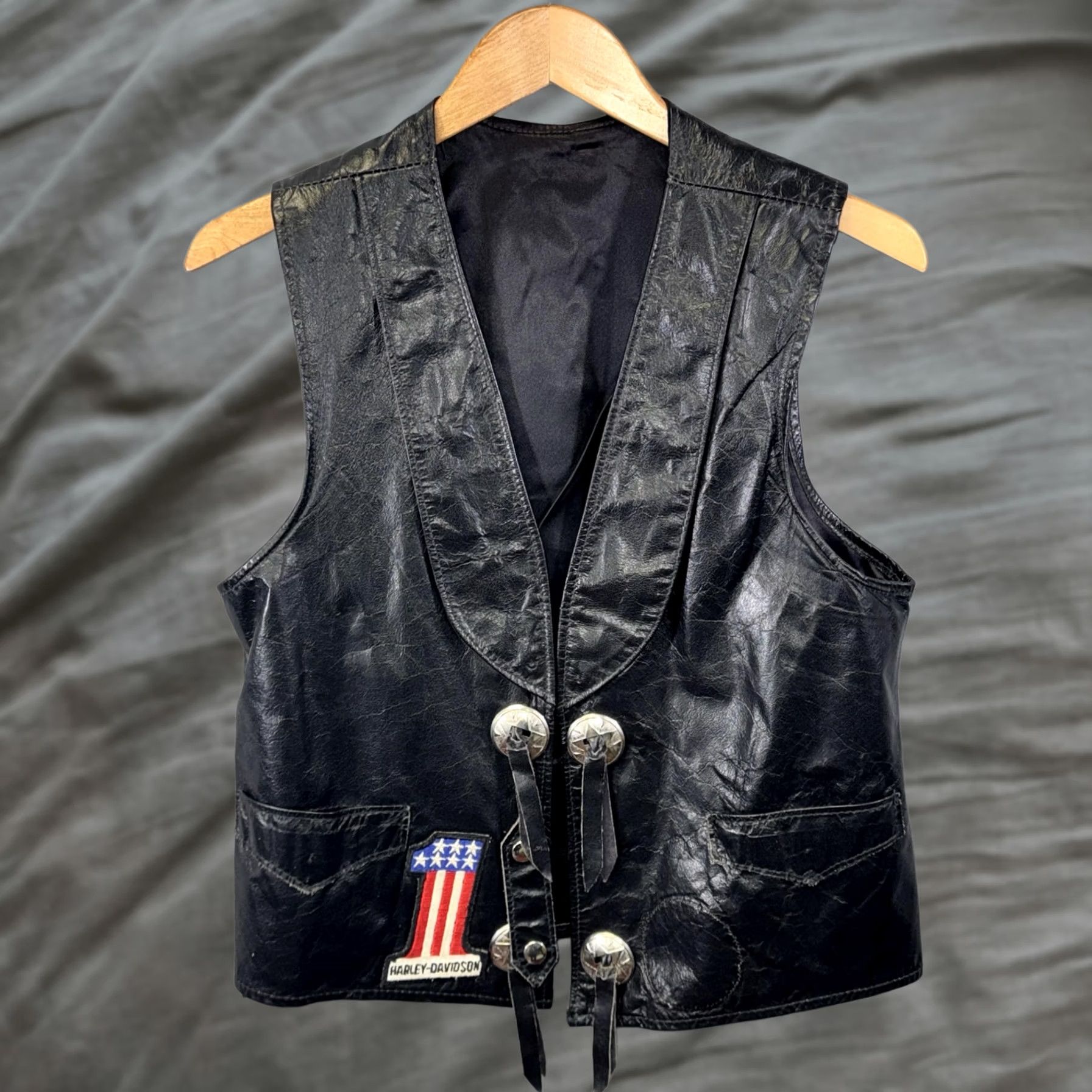 Harley Davidson Harley-Davidson Leather Vest Womens 40 Black Concho Tie Biker Patches Motorcycle Vest Women Motorcycle USA Patch Embroidered Bar & Shield Size S / US 4 / IT 40 - 1 Thumbnail