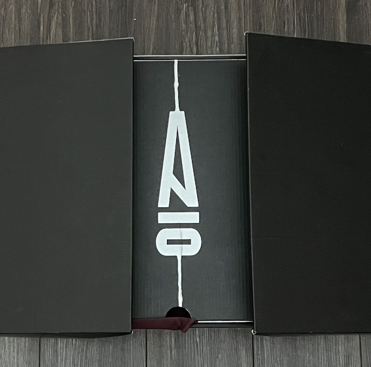 A Ma Maniere × Jordan Brand 12W/10.5M, Jordan 4 x A Ma Maniere, While You Were Sleeping Size US 10.5 / EU 43-44 - 22 Thumbnail