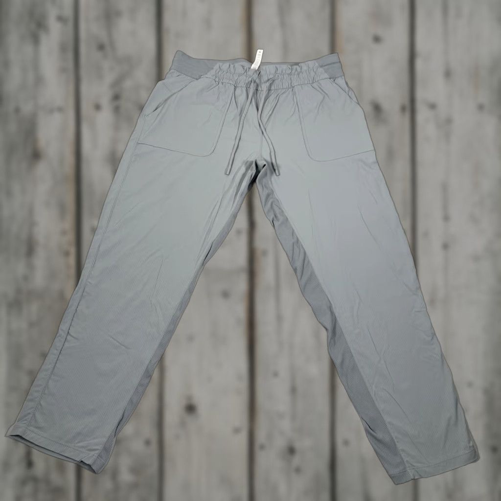 Lululemon Pants Womens 12 Gray Dance Studio Jogger Activewear Yoga Gym Tapered Leg Lightweight Elastic Waist Pockets in Grey (Size 34)