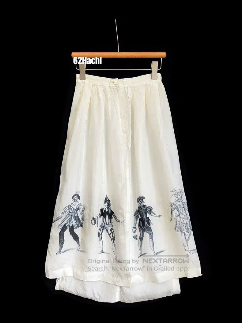 Comme Des Garcons size M Portrait printed satin skirt
