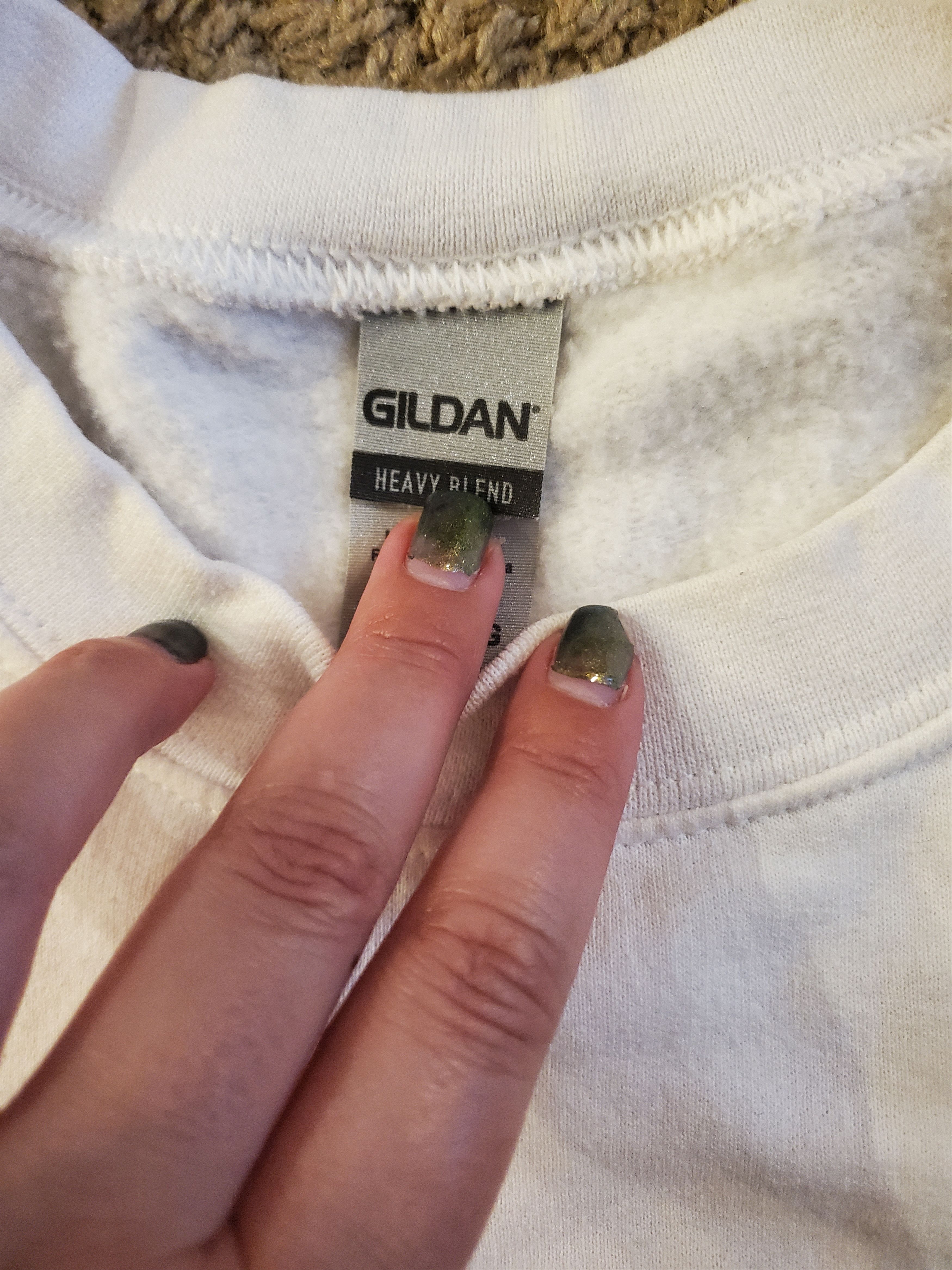 Gildan Horror Unisex White Gildan Crewneck Sweatshirt (size L) Size US L / EU 52-54 / 3 - 4 Thumbnail