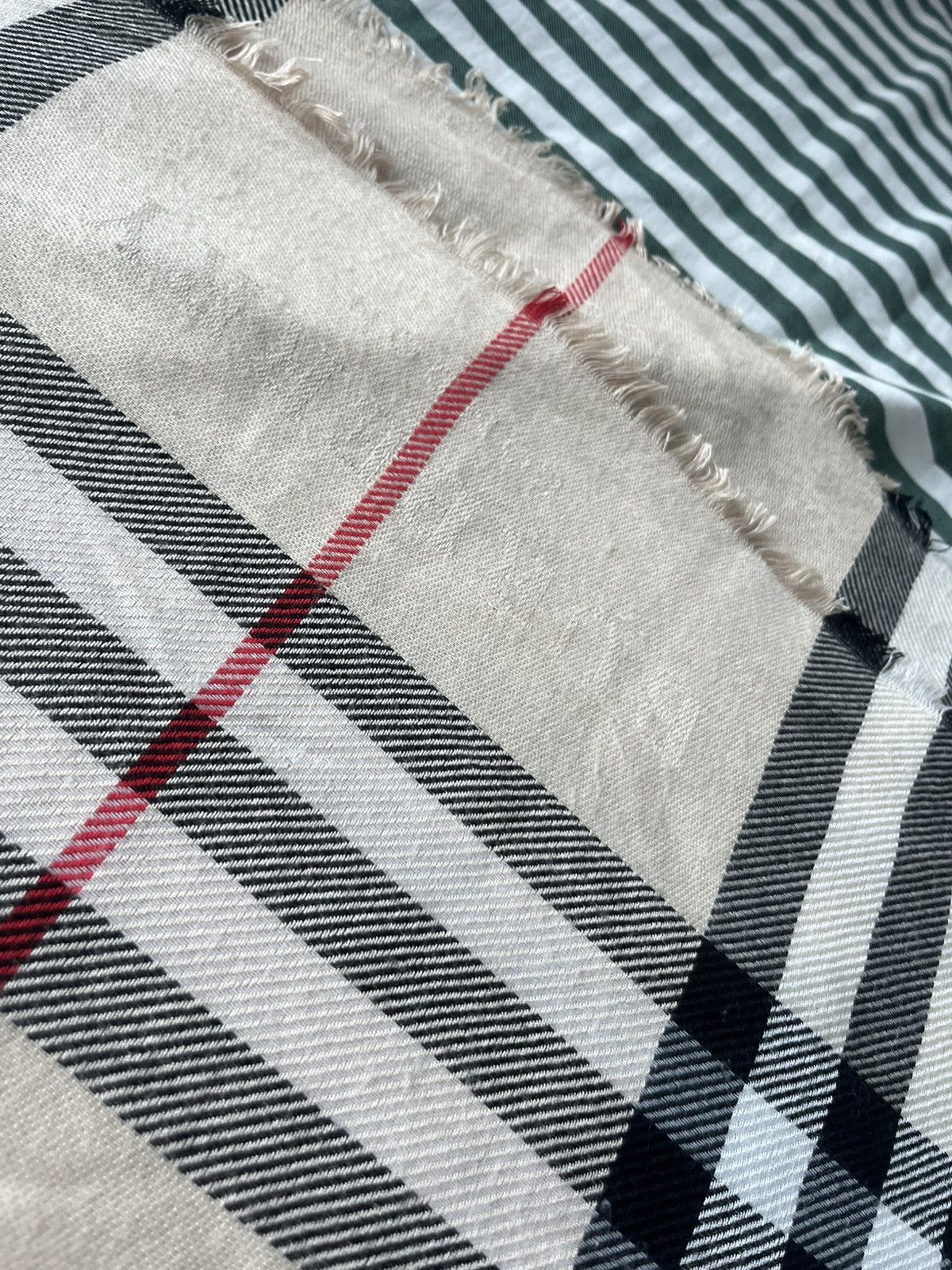 Burberry Classic Burberry scarf Size ONE SIZE - 1 Thumbnail