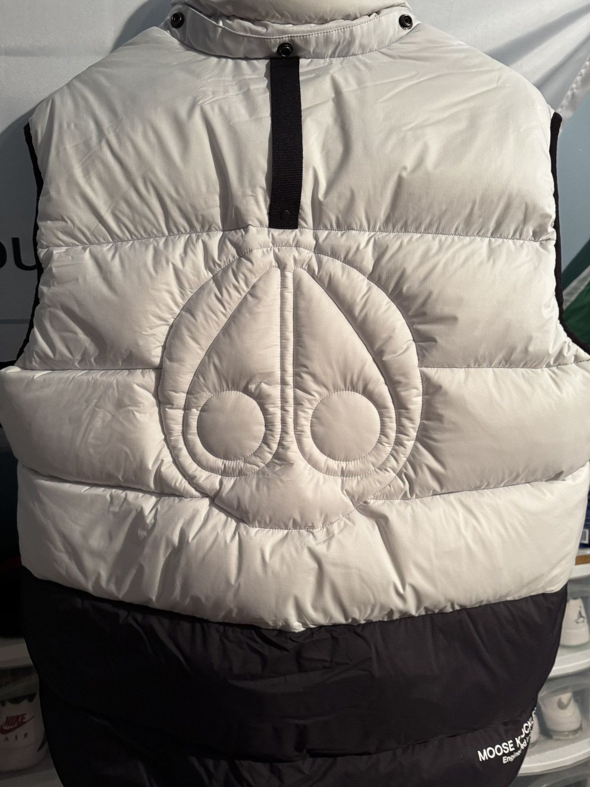 Moose Knuckles Men’s Moose Knuckles Puffer Vest, With Detachable Hood Size US L / EU 52-54 / 3 - 2 Thumbnail
