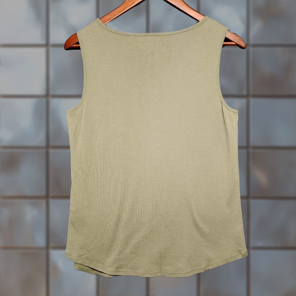 Vintage Chicos Tank Top The Ultimate Tee Womens M Green 100% Cotton Layering Tank Sleeveless Pullover SS/AMS Size M / US 6-8 / IT 42-44 - 1 Thumbnail