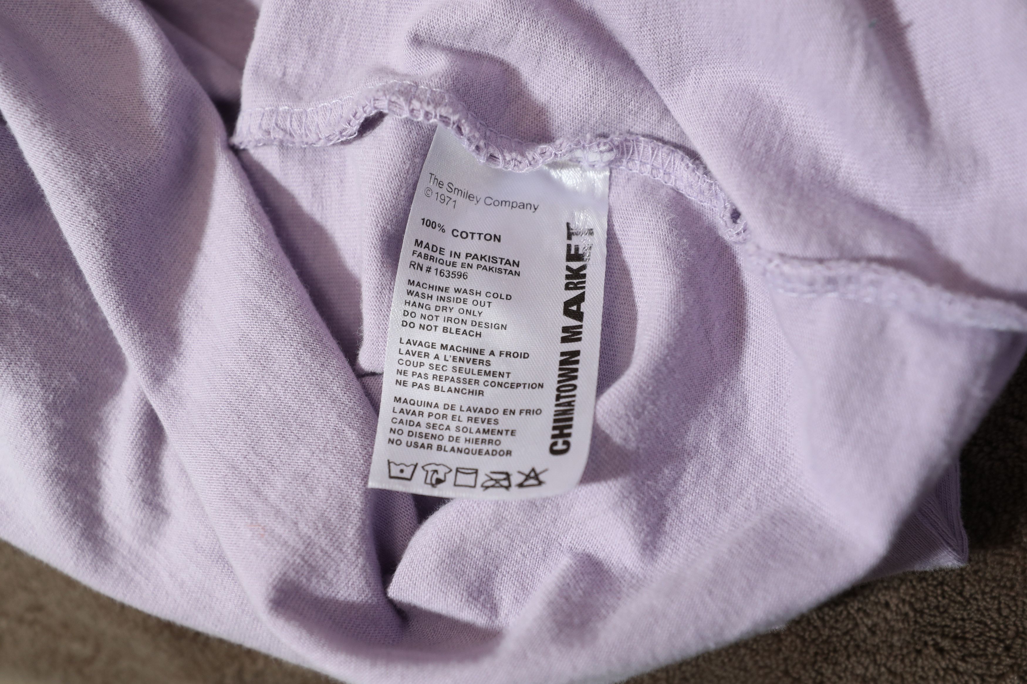 Other Chinatown Market x Smiley Nature Finds a Way Tee (L) Size US L / EU 52-54 / 3 - 11 Thumbnail