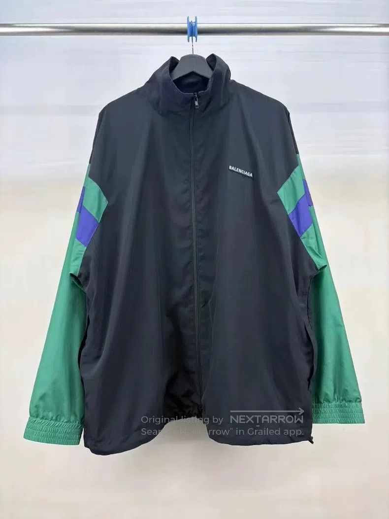 Balenciaga Black and green combined embroidered letter log