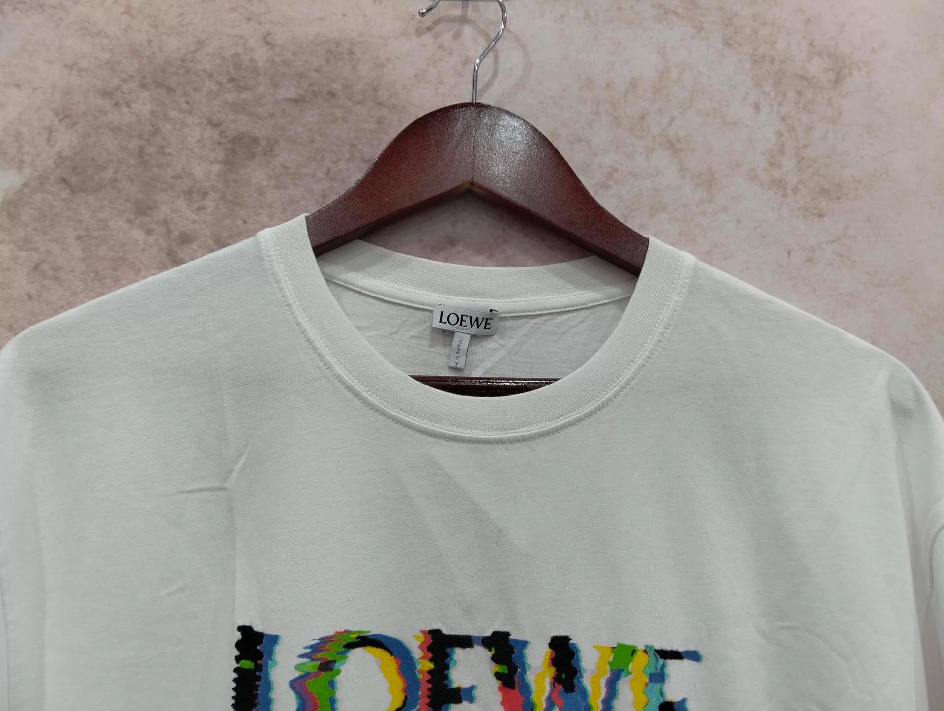 Loewe LOEWE faulty effect logo print tee XS 99 new Size US XS / EU 42 / 0 - 3 Thumbnail