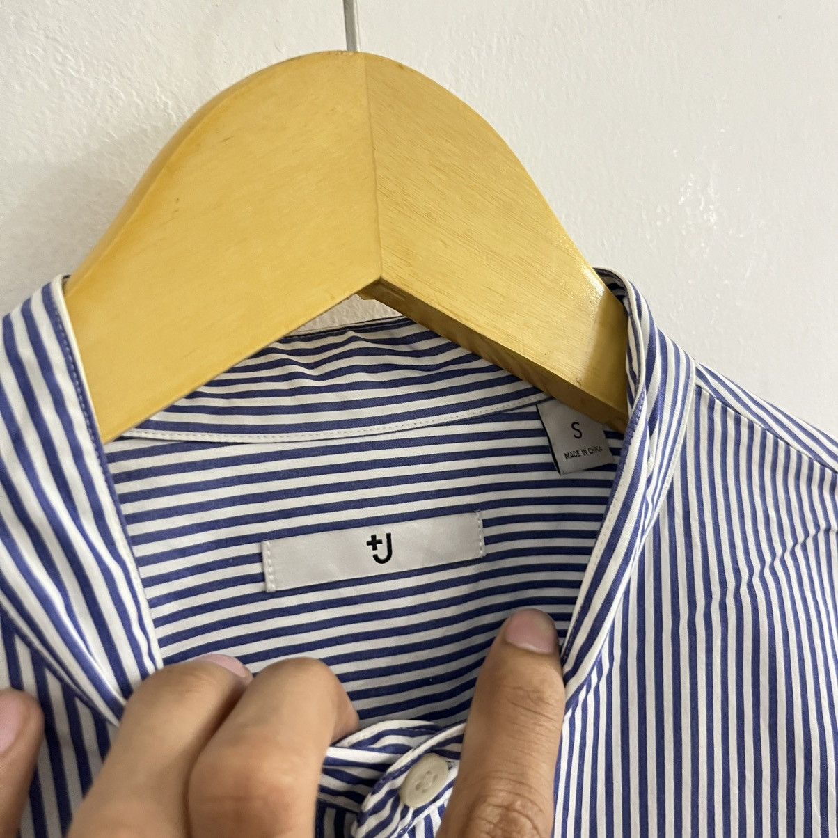 Jil Sander × Uniqlo Jil Sander X Uniqlo Blue Striped Button Up Shirt Size US S / EU 44-46 / 1 - 3 Thumbnail