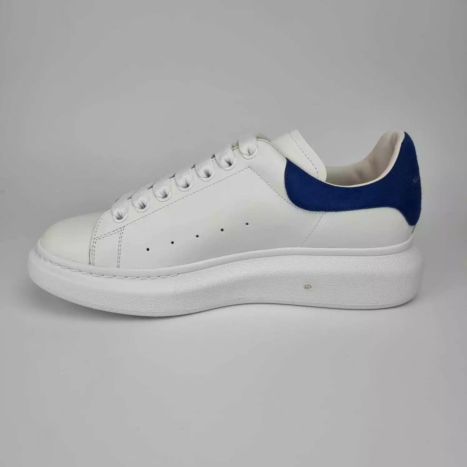 Alexander McQueen ALEXANDER MCQUEEN Men's Oversized White Blue Sneakers Size US 13 / EU 46 - 7 Thumbnail