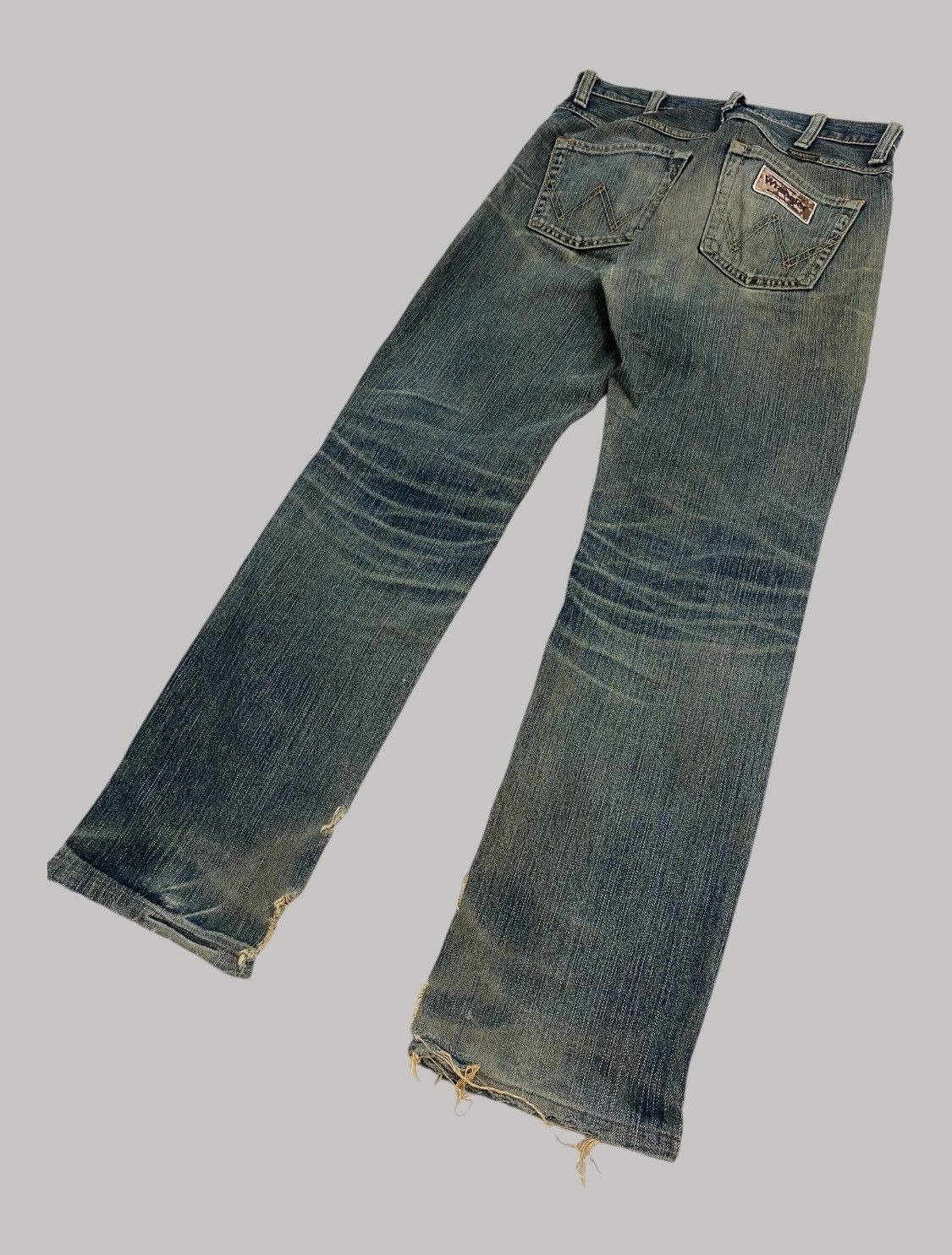 Japanese Brand × Wrangler Wrangler Denim Mud Washed Whisker Distressed Loose Fit Size US 30 / EU 46 - 4 Thumbnail