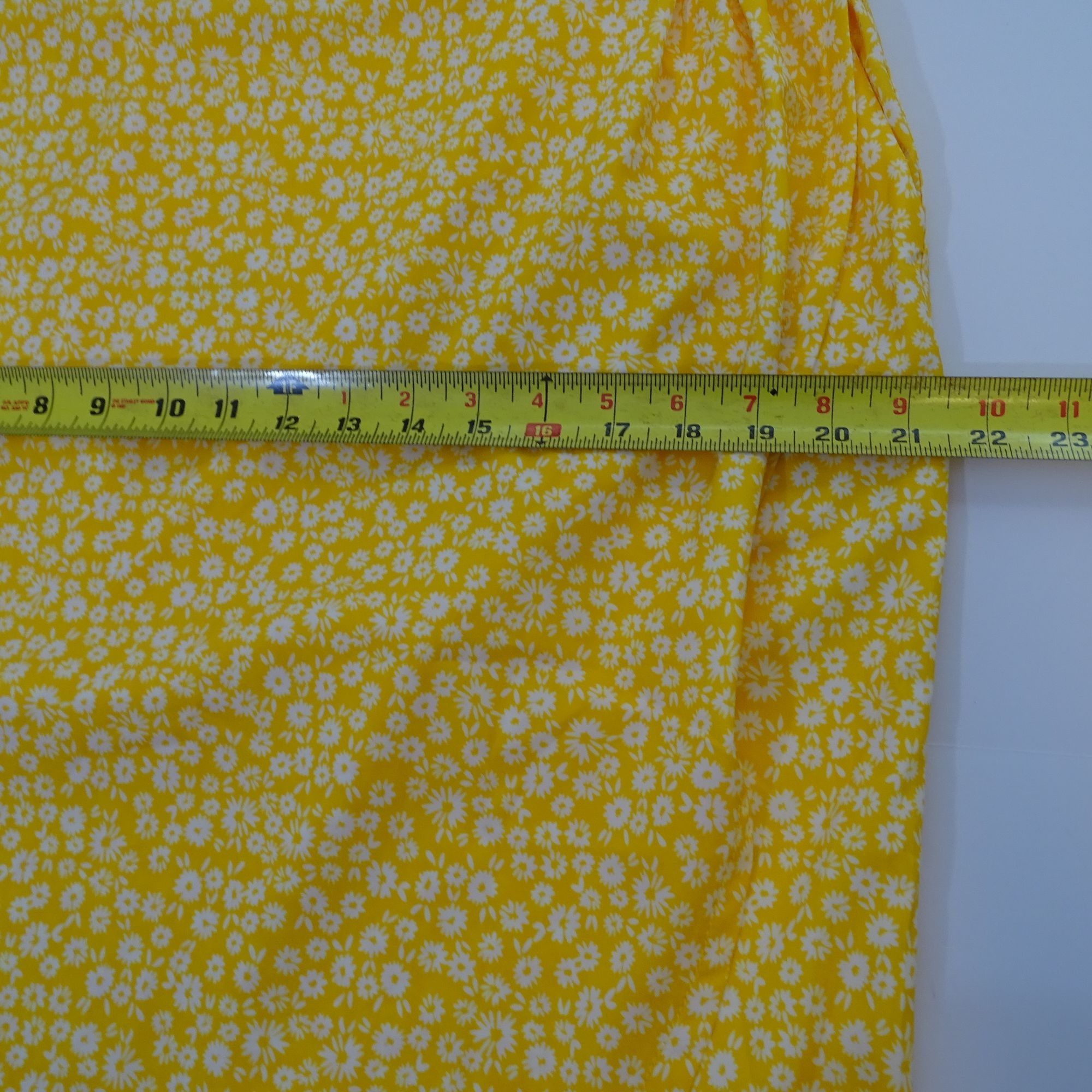 Other RipSkirt Hawaii Women Yellow Ditsy Daisy Wrap Skirt Size L Size 35" - 10 Thumbnail