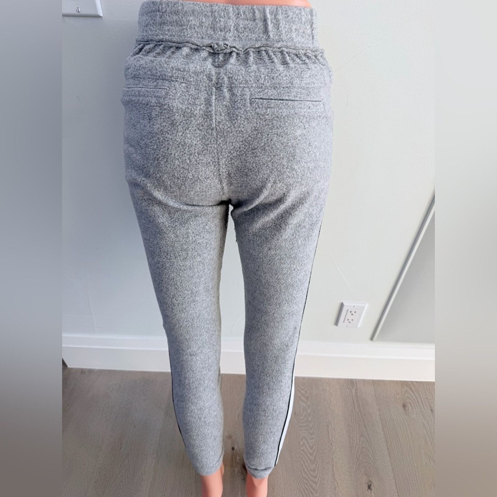 Other New Y2K Gym Fitness Yoga Pilates Gray Jogger Pants size S Size 25" / US 0 / IT 36 - 5 Thumbnail
