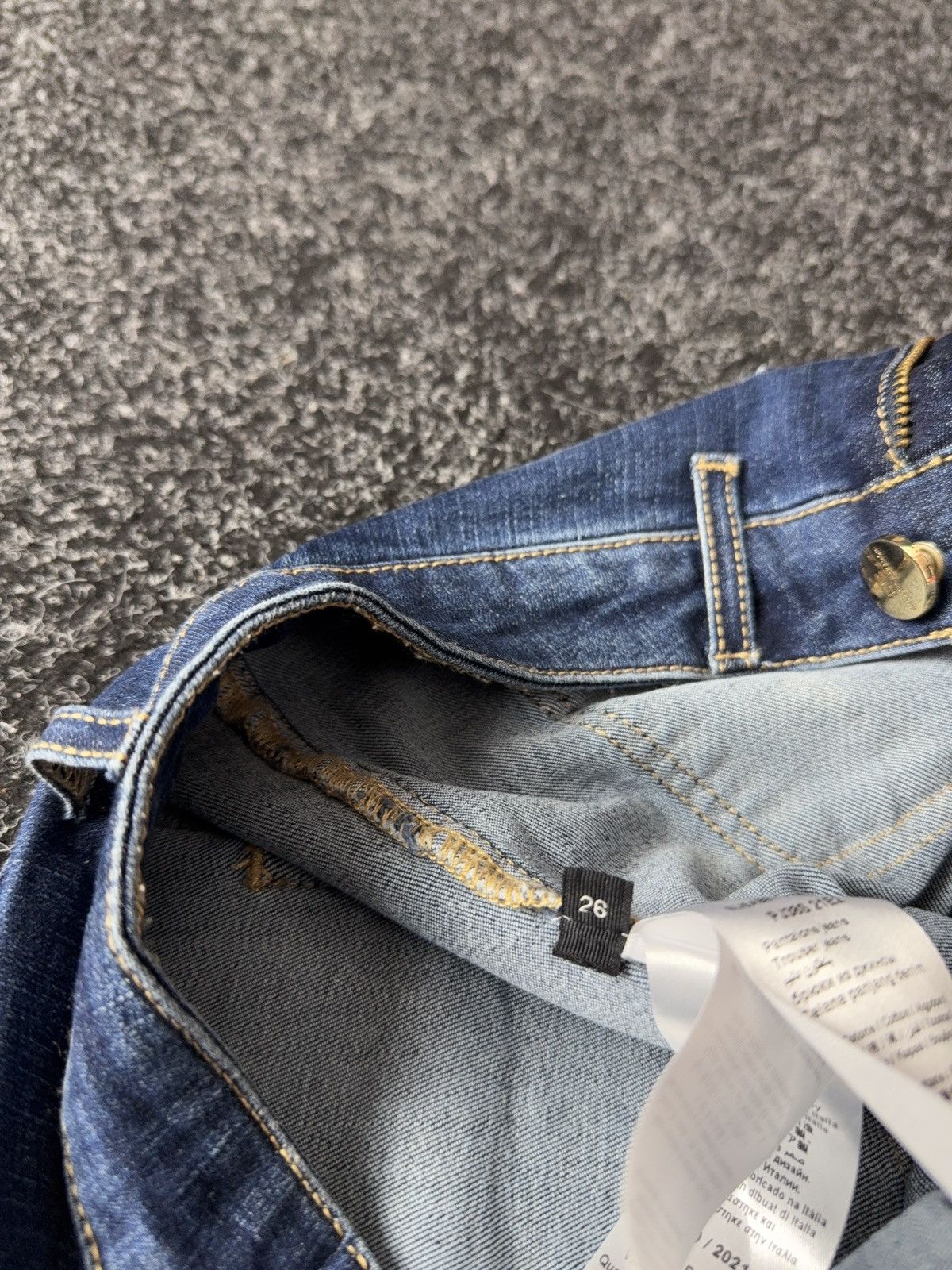 Elisabetta Franchi Luxury Y2K 00s Elisabetta Franchi Flare Jeans Dark Wash Size 24" / US 00 / IT 34 - 8 Thumbnail