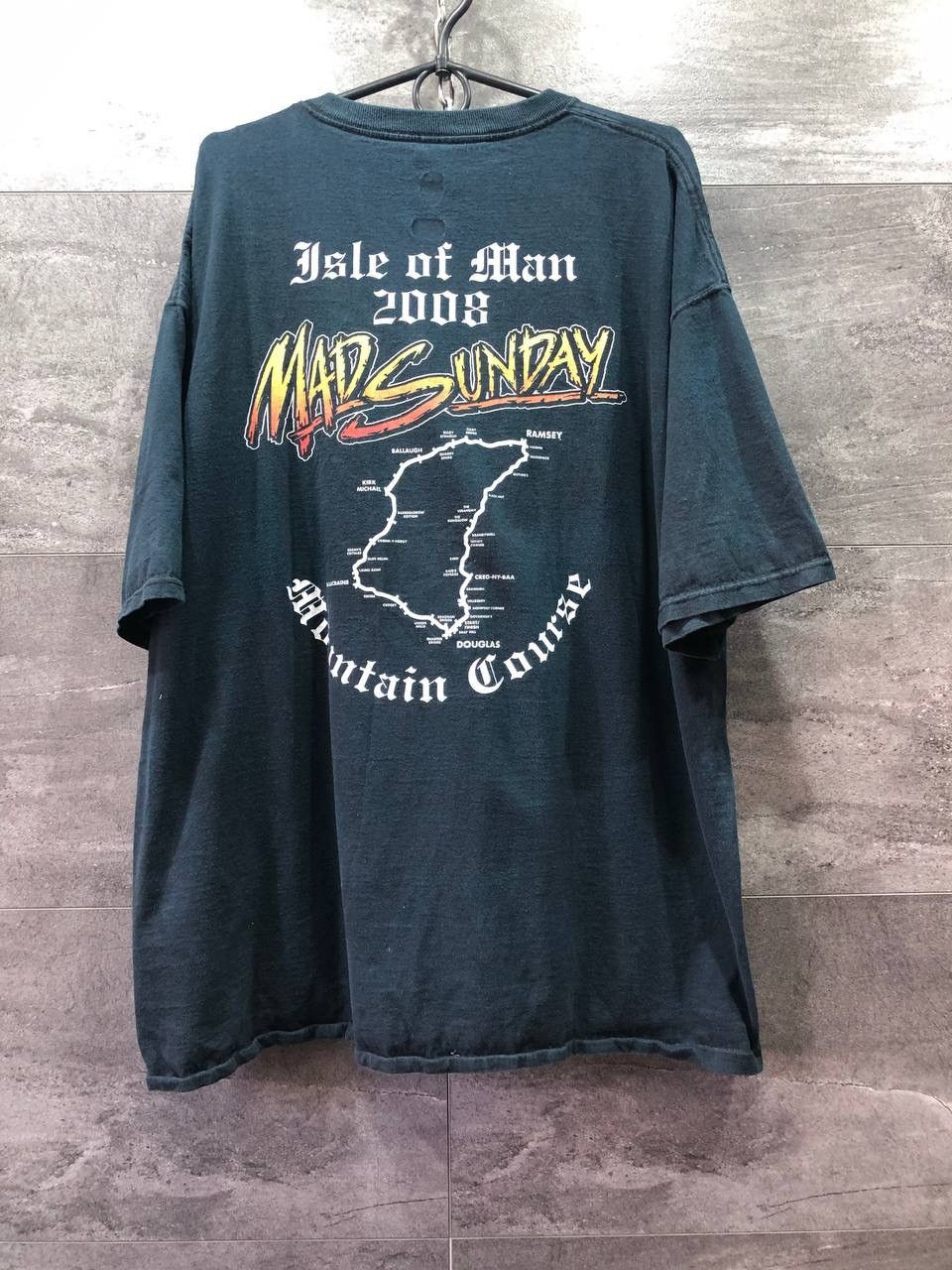 Vintage Vintage Isle of Man 2008 Mad Sunday Racing Moto Tee T-Shirt Size US XXL / EU 58 / 5 - 8 Thumbnail
