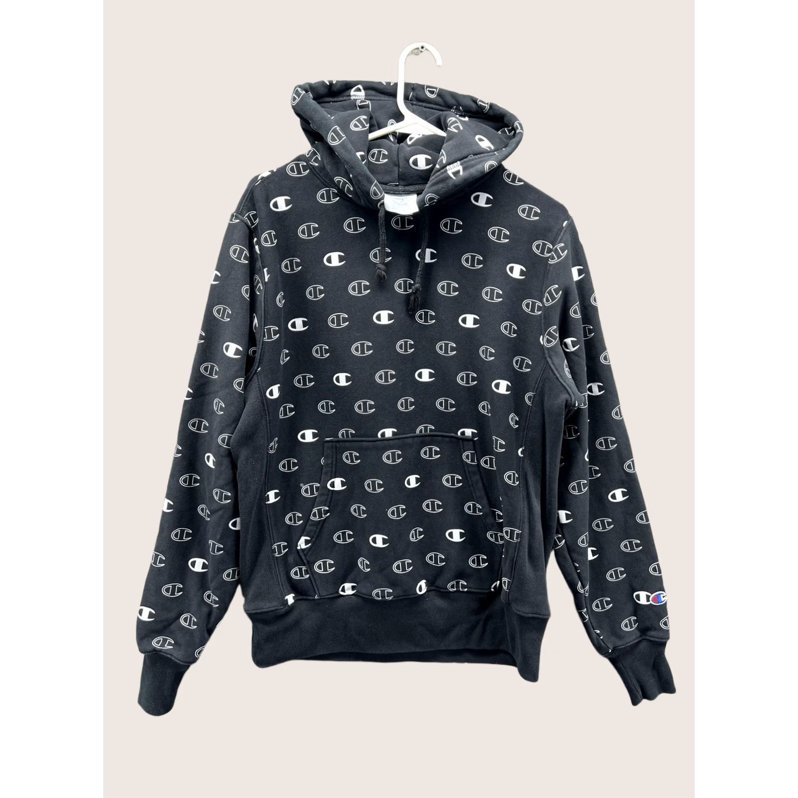 Champion VINTAGE Champion Reverse Weave Hoodie Mens Medium Black All Over Logo Fleece Pullover Size US M / EU 48-50 / 2 - 1 Thumbnail