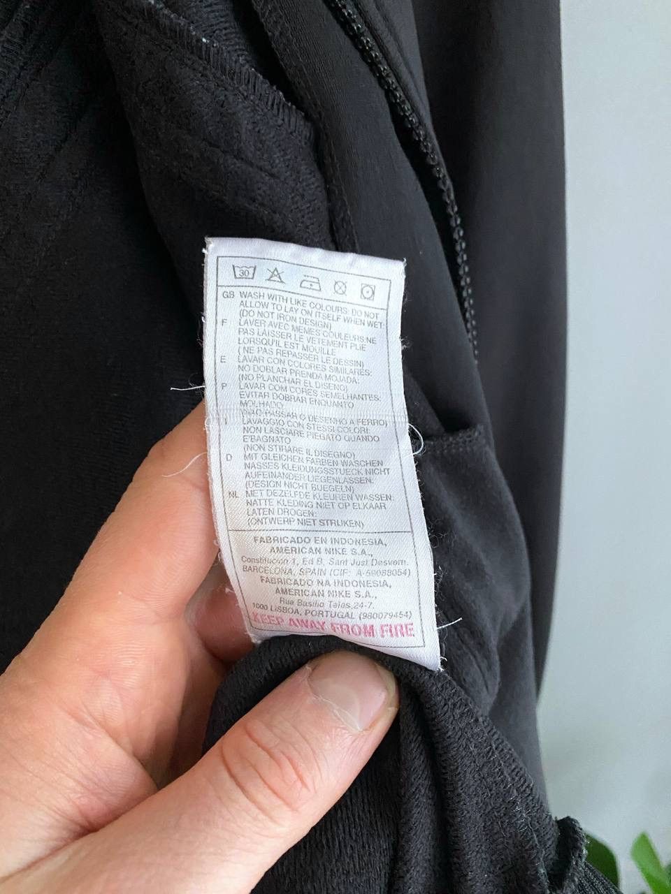 Nike × Vintage Nike 90s Vintage Y2K Men's Track Jacket, Size M Size US M / EU 48-50 / 2 - 18 Thumbnail