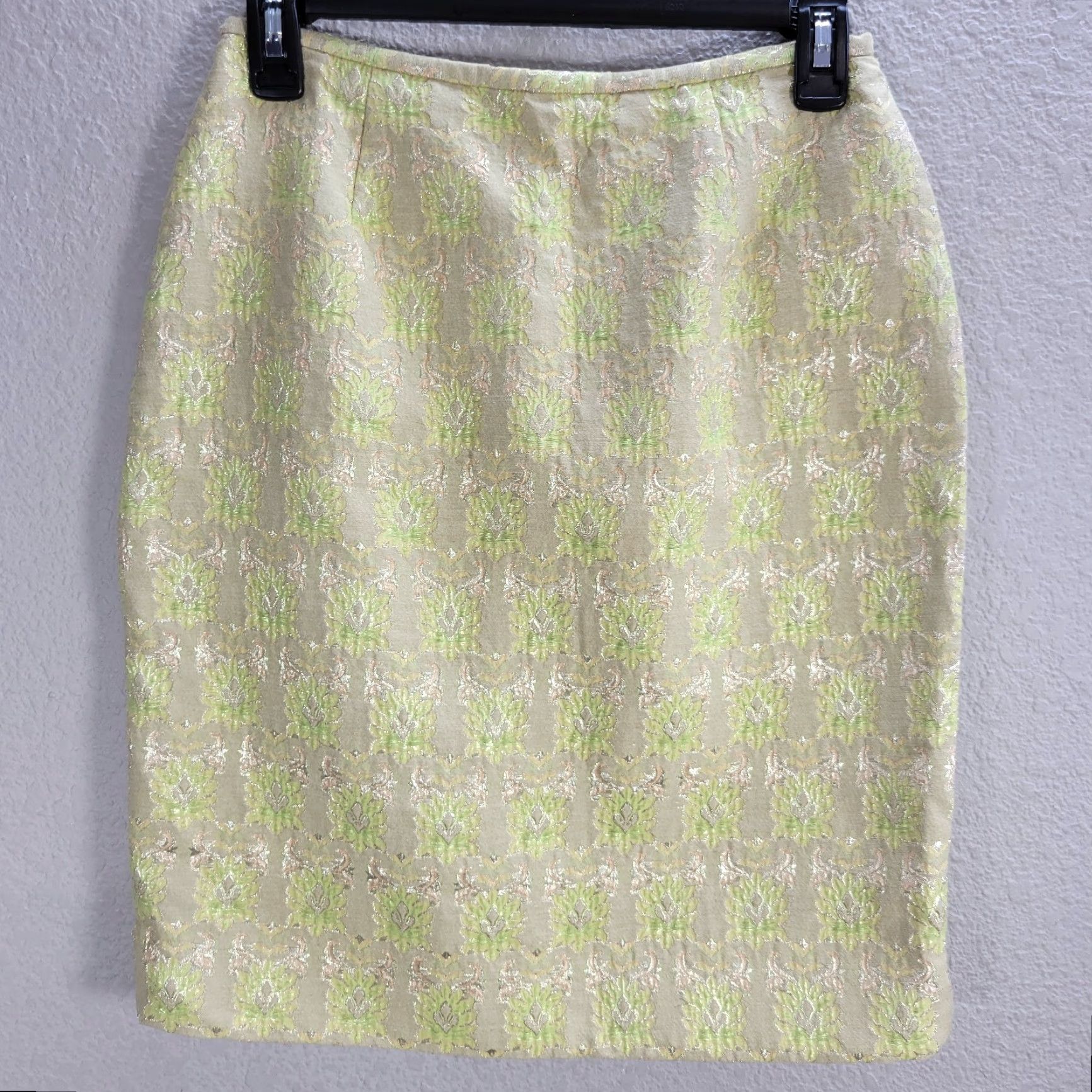 Vintage Lafayette 148 NY Gold Green Brocade Metallic Pencil Skirt Sz 2 Floral Embossed Knee Length Womens Clean Condition Size 26" / US 2 / IT 38 - 3 Thumbnail