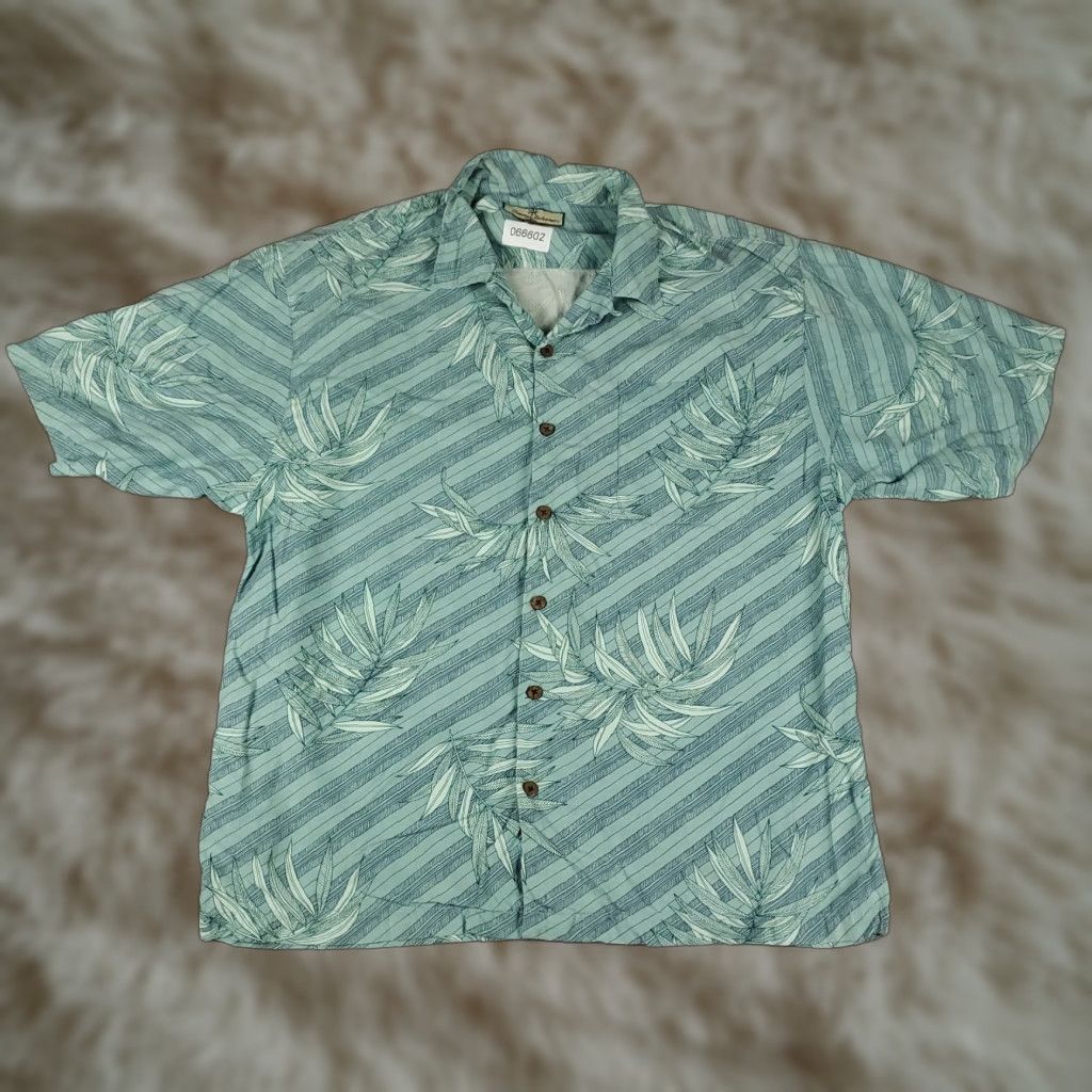 Tommy Bahama Tommy Bahama Shirt Mens XL Blue Leaf Print Silk Hawaiian Button Up Short Sleeve Shirt Size US XL / EU 56 / 4 - 1 Thumbnail
