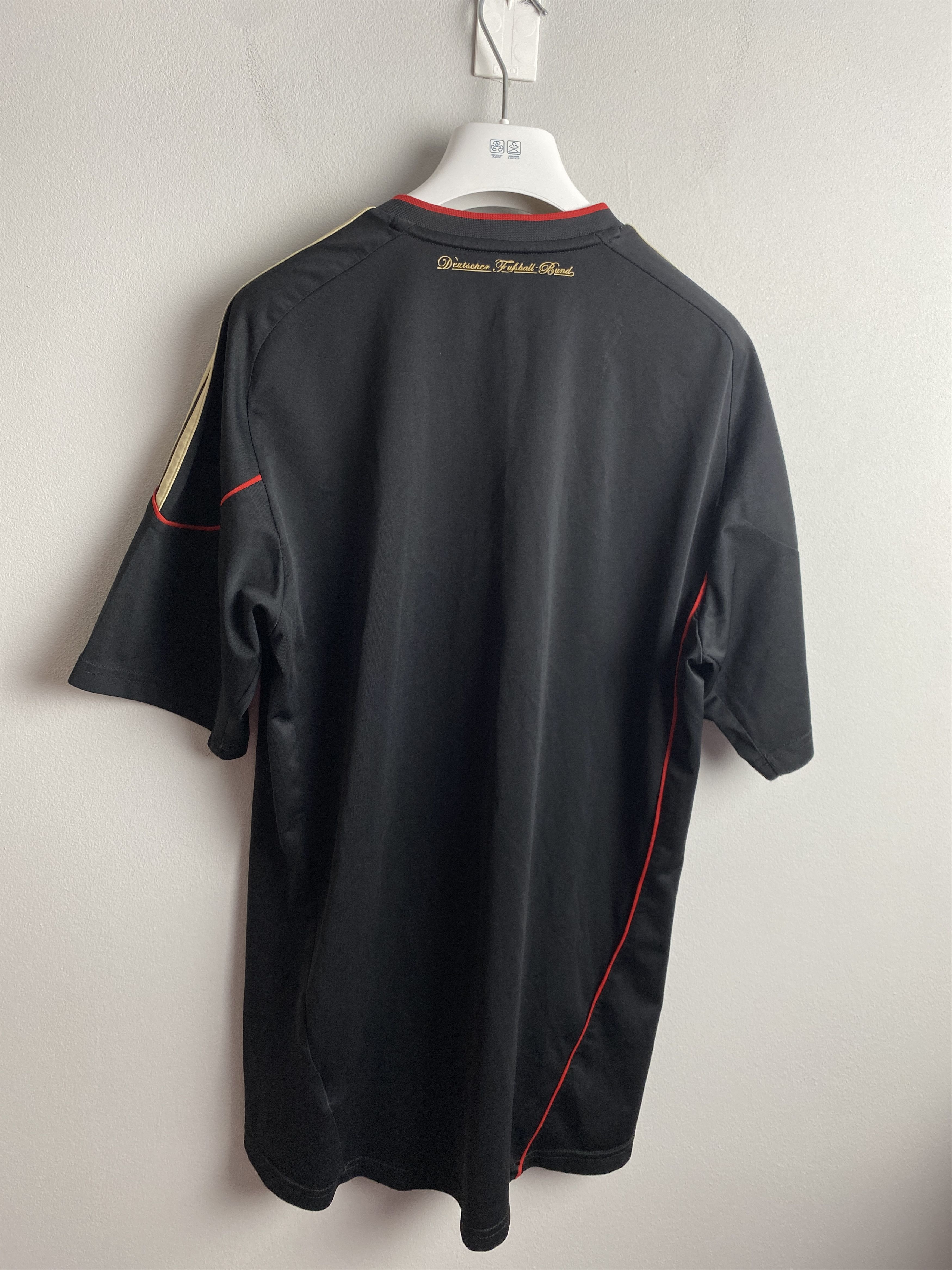 Adidas Adidas deutschland deutscher soccer jersey sport blokecore Size US M / EU 48-50 / 2 - 7 Thumbnail