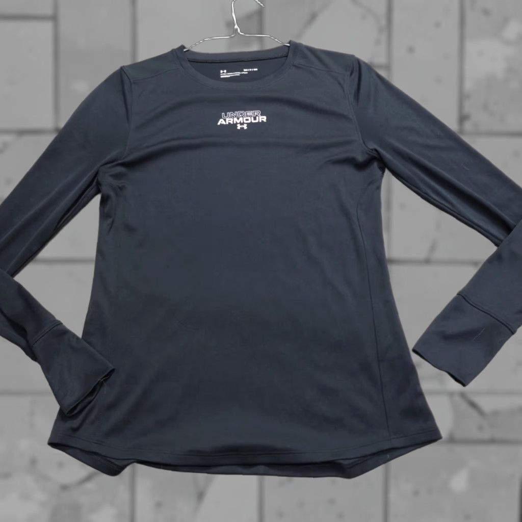 Under Armour Under Armour Womens Top Small Black Long Sleeve Fitted Size S / US 4 / IT 40 - 1 Thumbnail