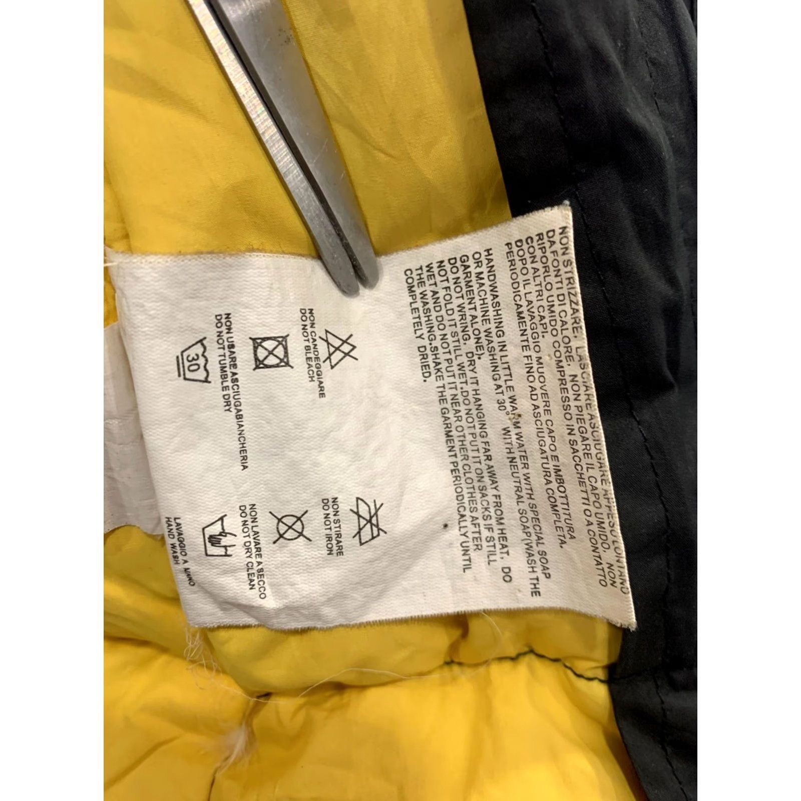 Vintage VINTAGE Centogrammi Nordkapp Down Puffer Jacket XXL Black Yellow Below Zero Goose #208 Mens Coat Size US XXL / EU 58 / 5 - 6 Thumbnail