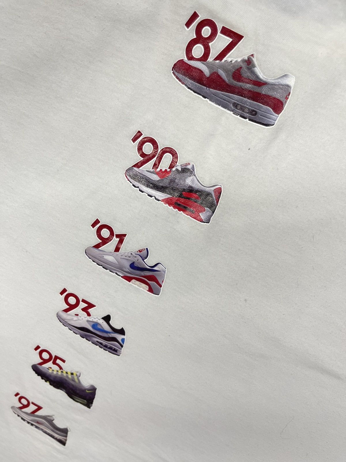 Nike Vintage Nike Air Max White T Shirt Archive Sneakers Y2K TN Size US XL / EU 56 / 4 - 7 Thumbnail
