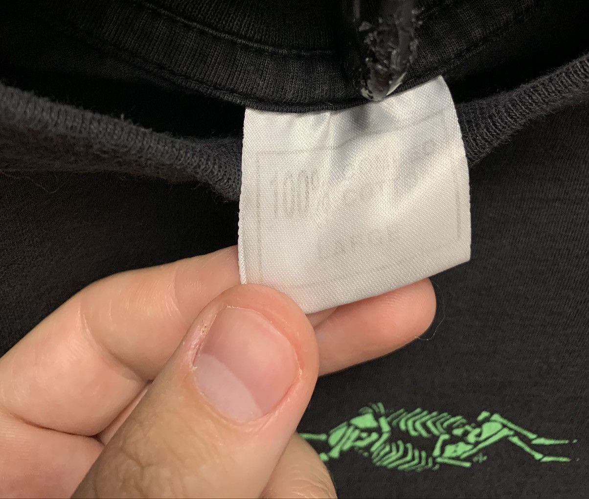 Vintage Bone in Love vintage Skull sex porn t-shirt 69 L size erotic Size US L / EU 52-54 / 3 - 4 Thumbnail